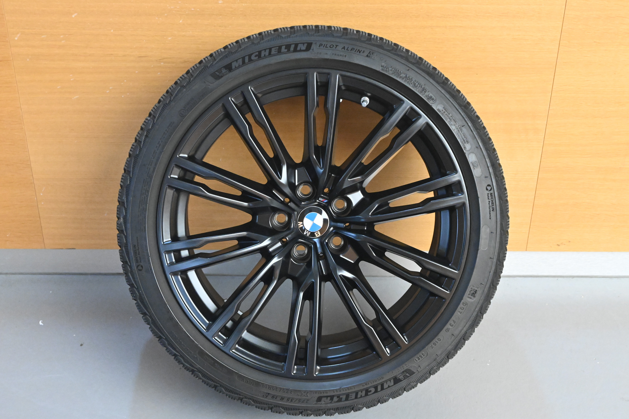 listing desktop thumbnail image 19