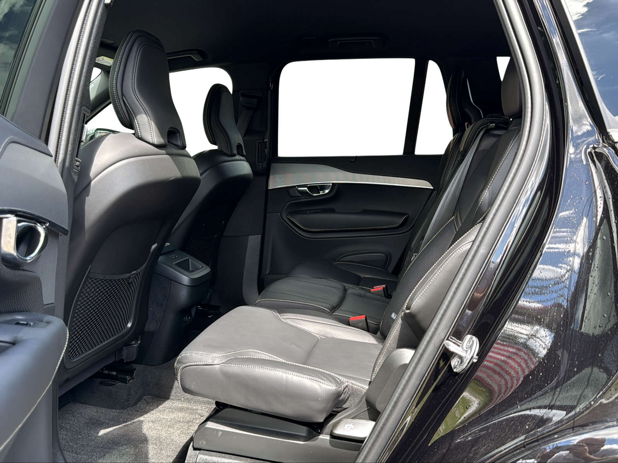 listing desktop thumbnail image 14