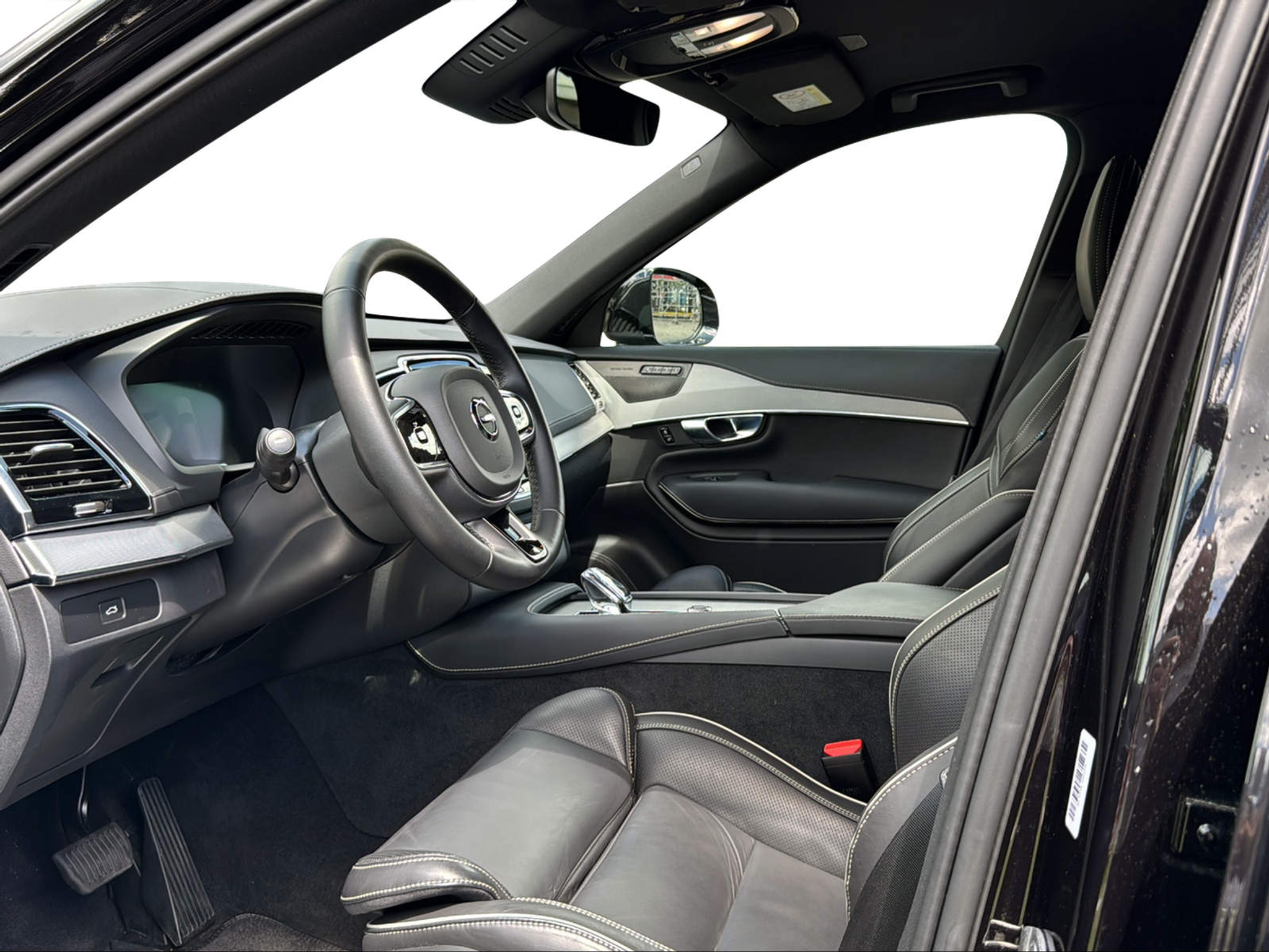 listing desktop thumbnail image 9