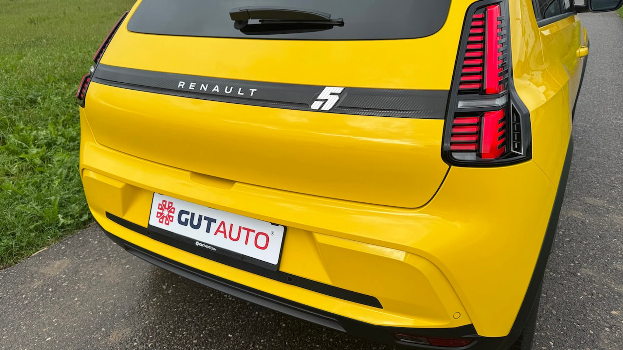 listing desktop thumbnail image 13