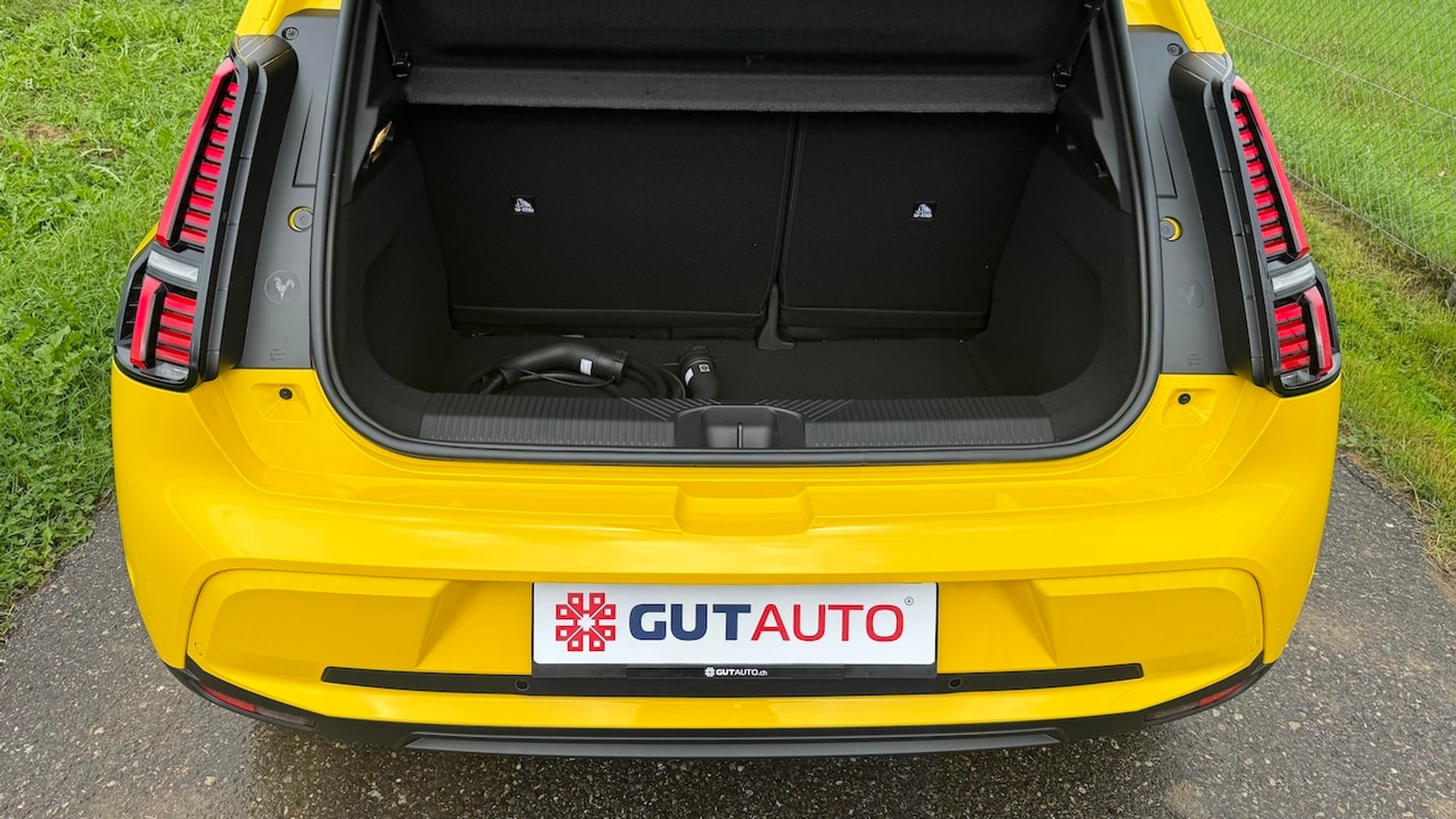 listing desktop thumbnail image 14