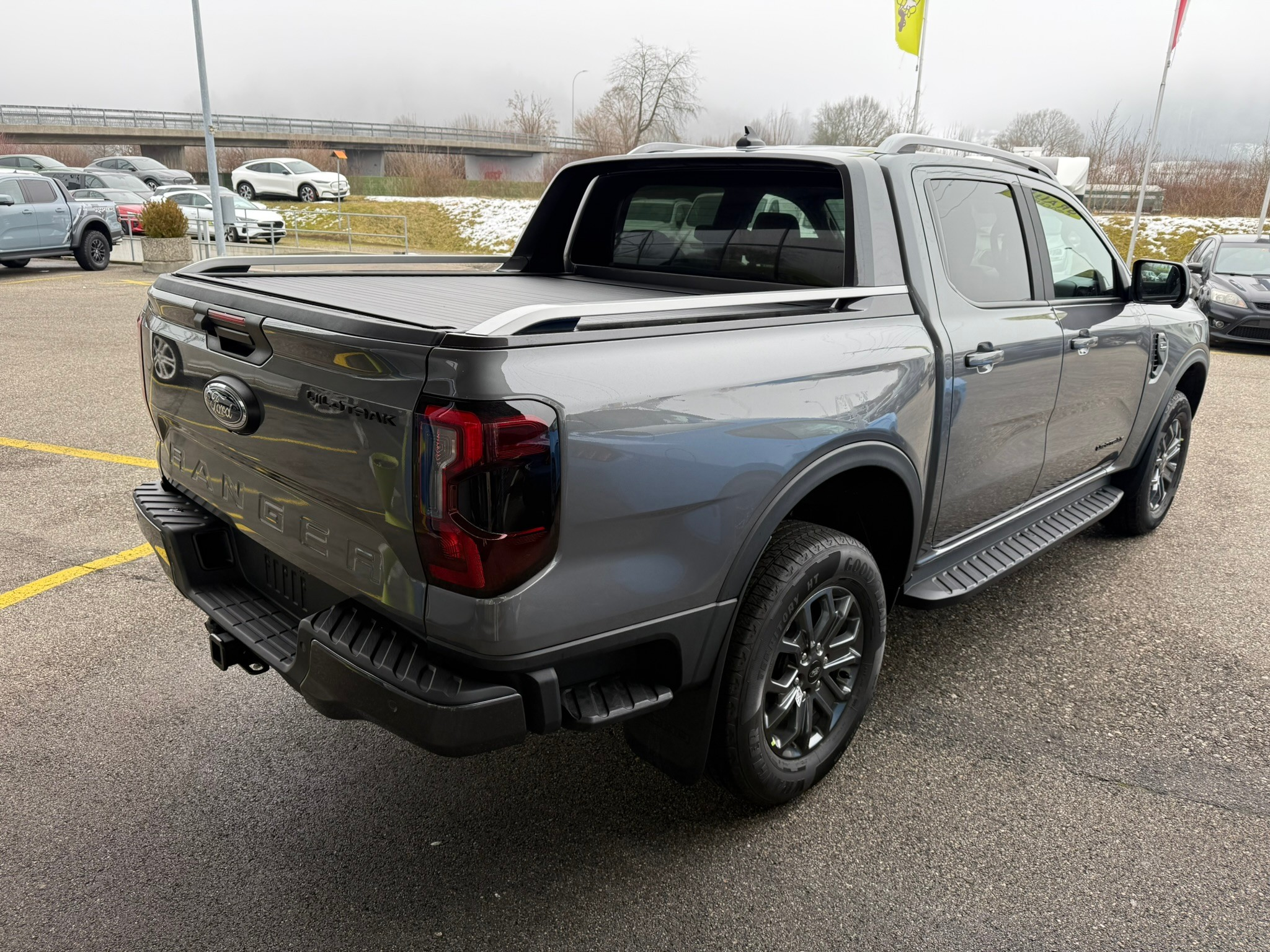 listing desktop thumbnail image 5