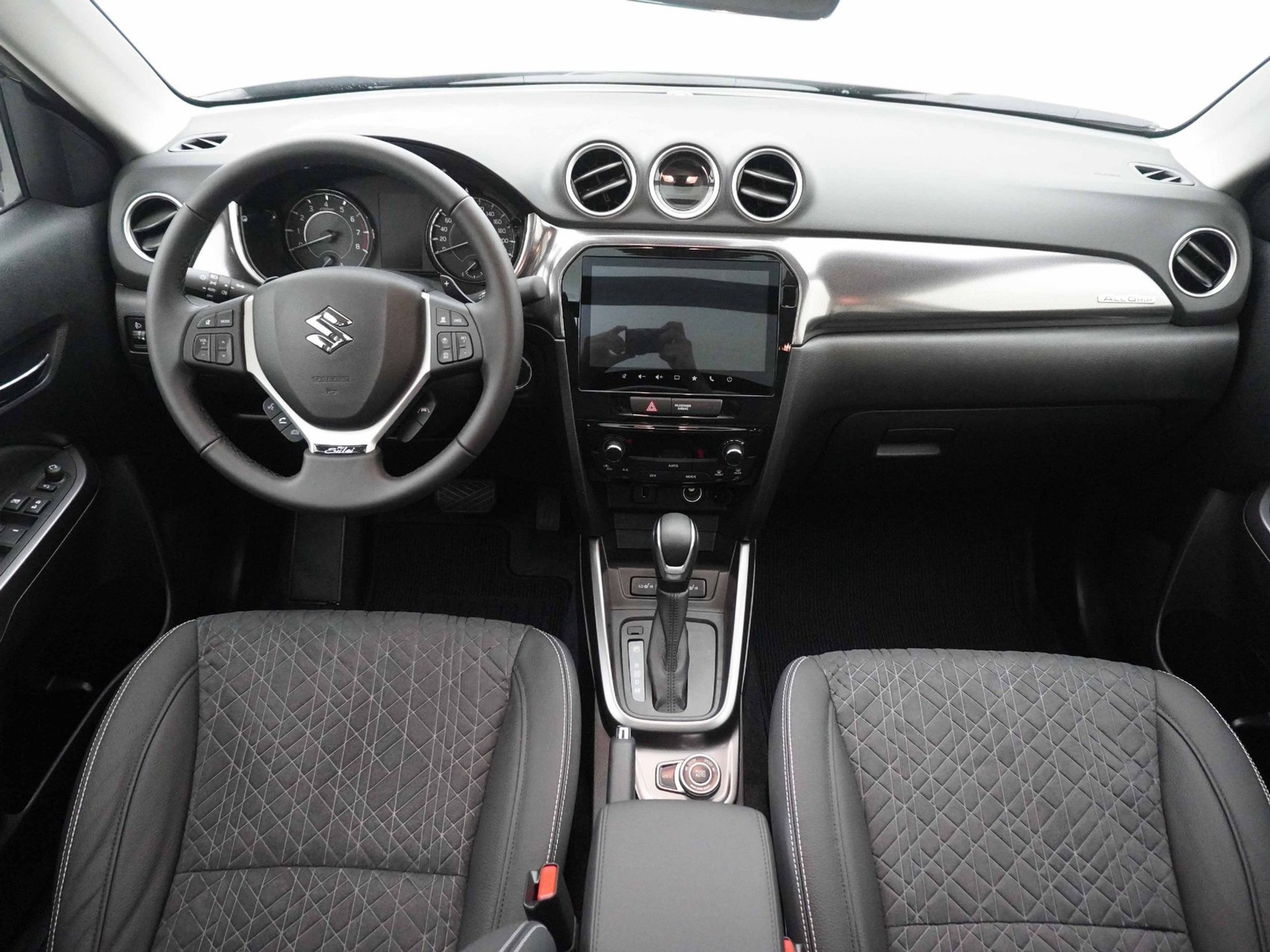 listing desktop thumbnail image 8