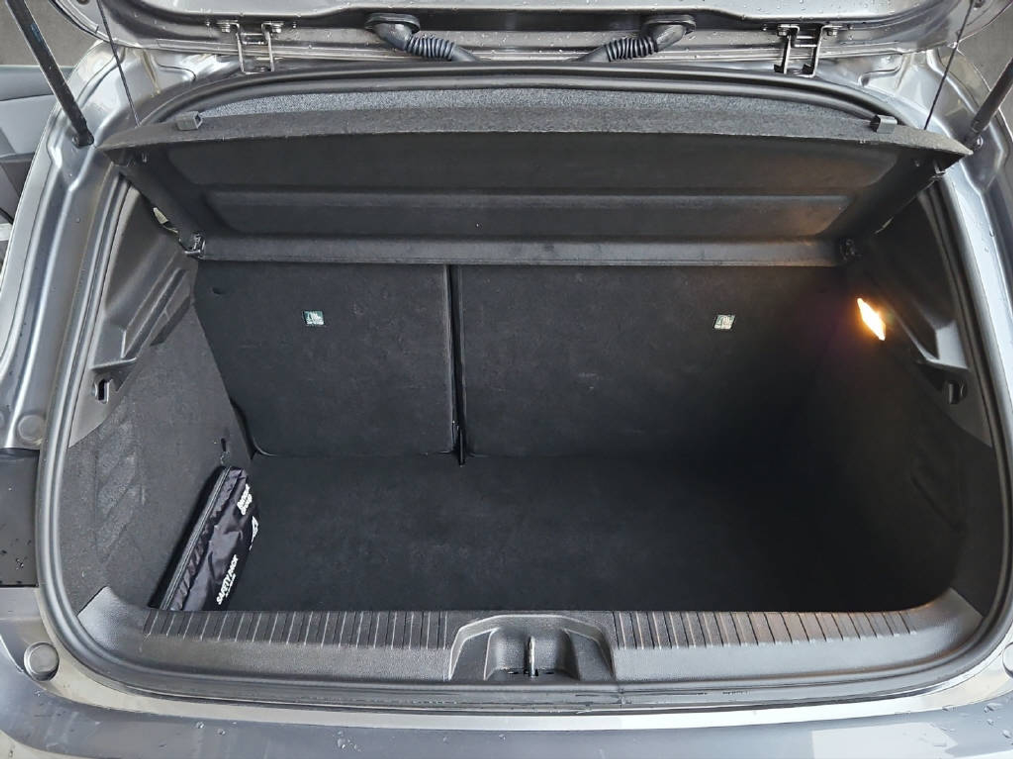 listing desktop thumbnail image 9