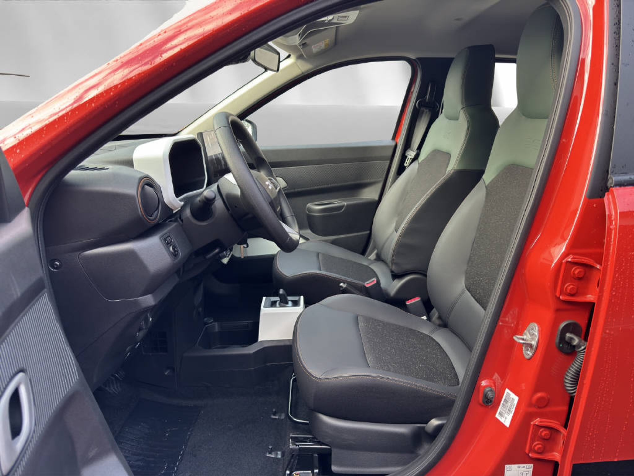 listing desktop thumbnail image 3