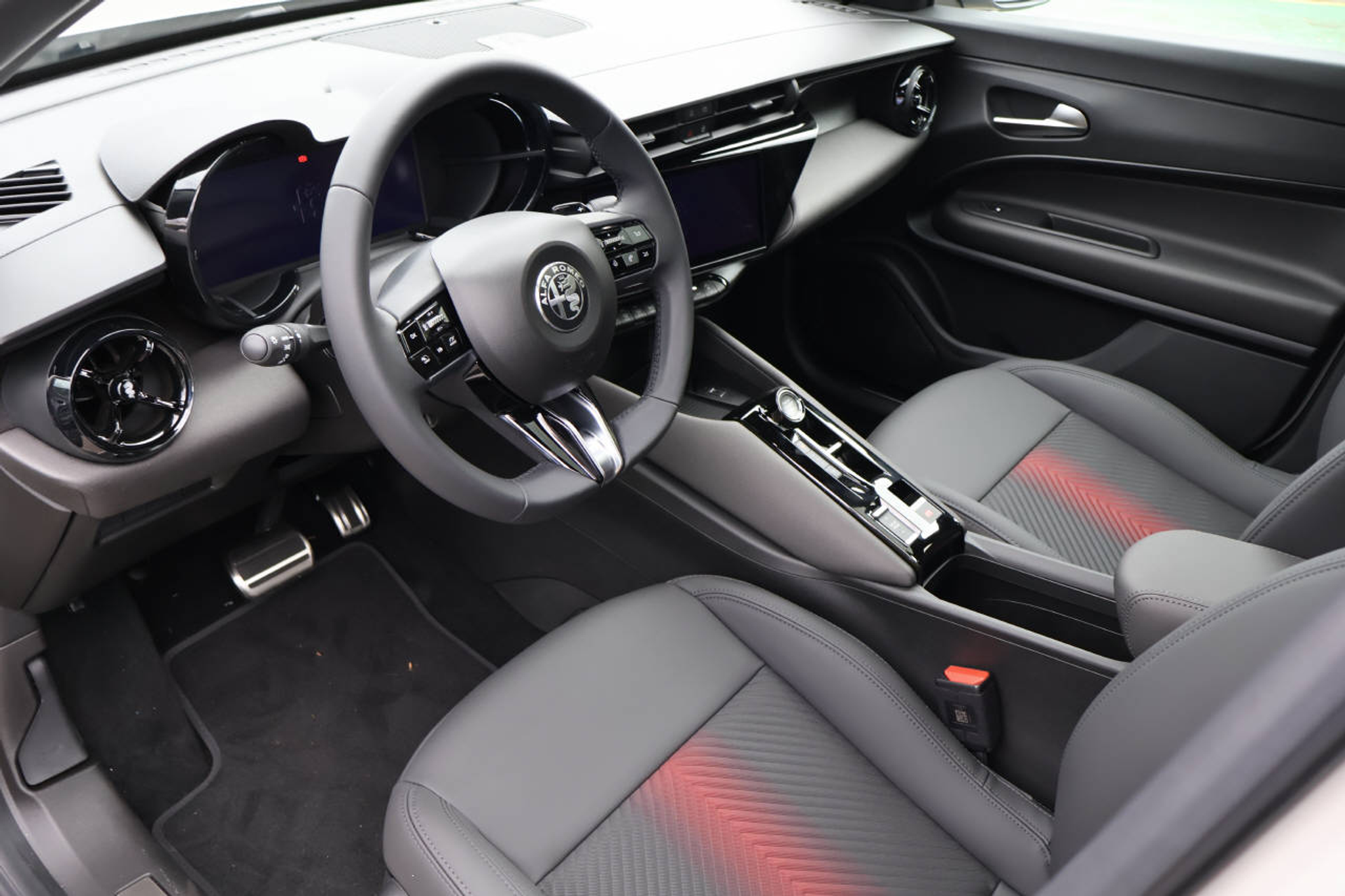 listing desktop thumbnail image 10