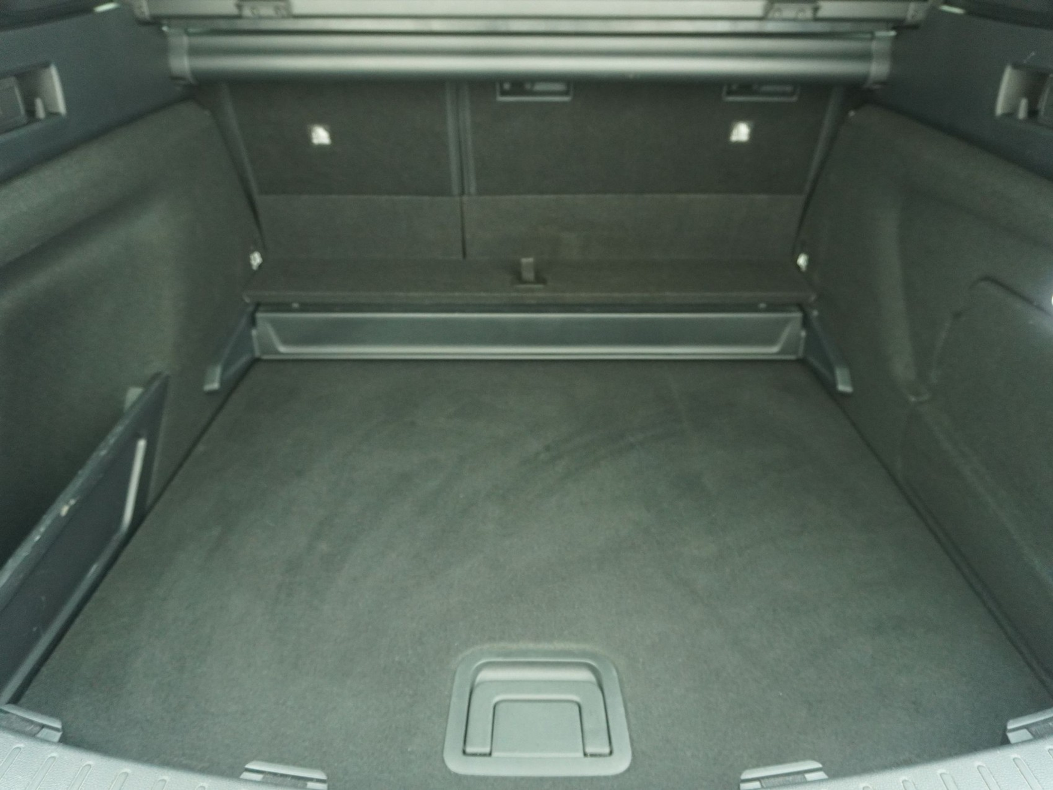 listing desktop thumbnail image 10