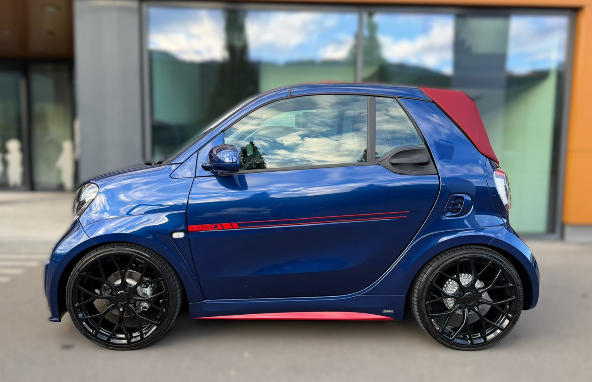 listing desktop thumbnail image 9