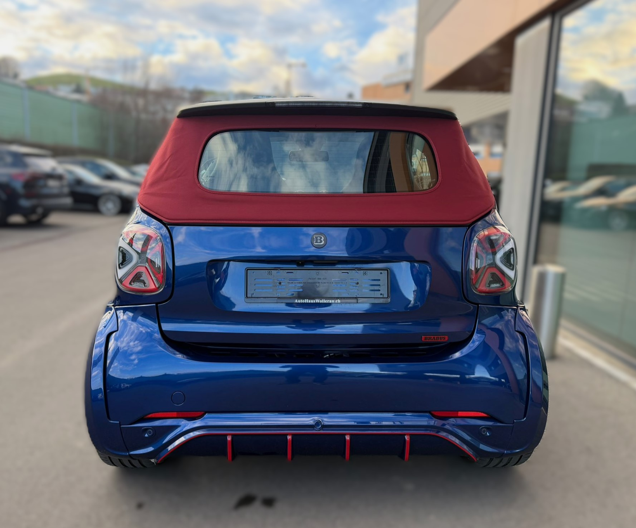 listing desktop thumbnail image 4