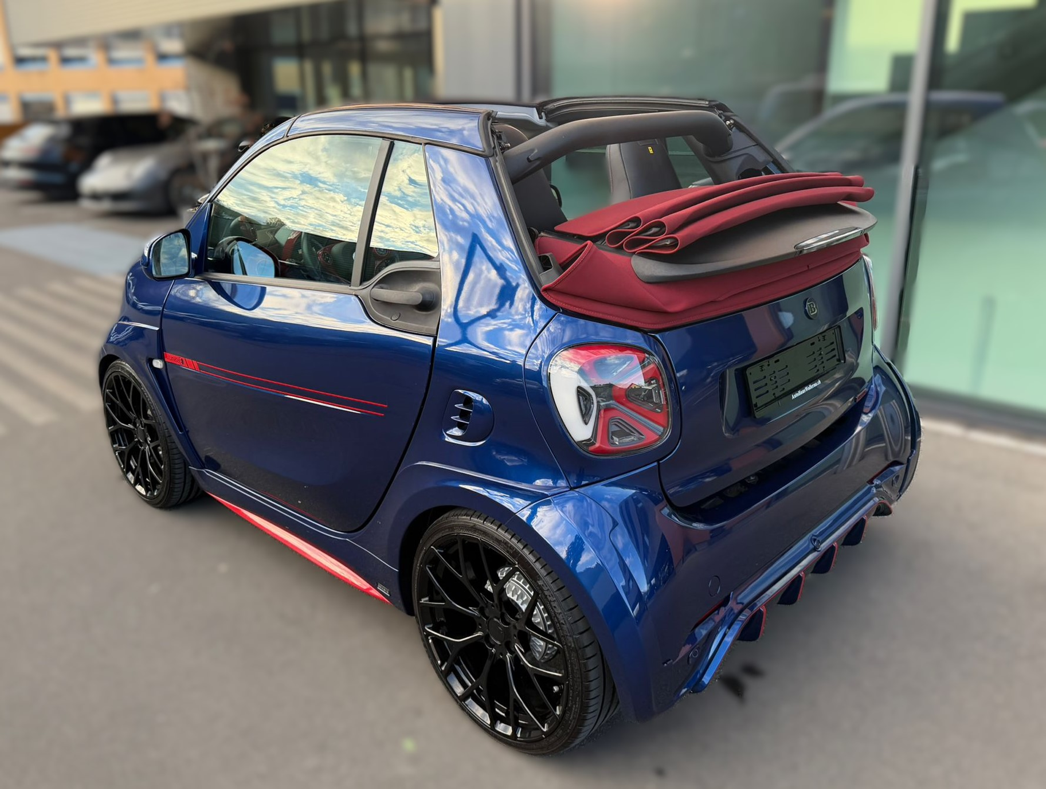 listing desktop thumbnail image 13