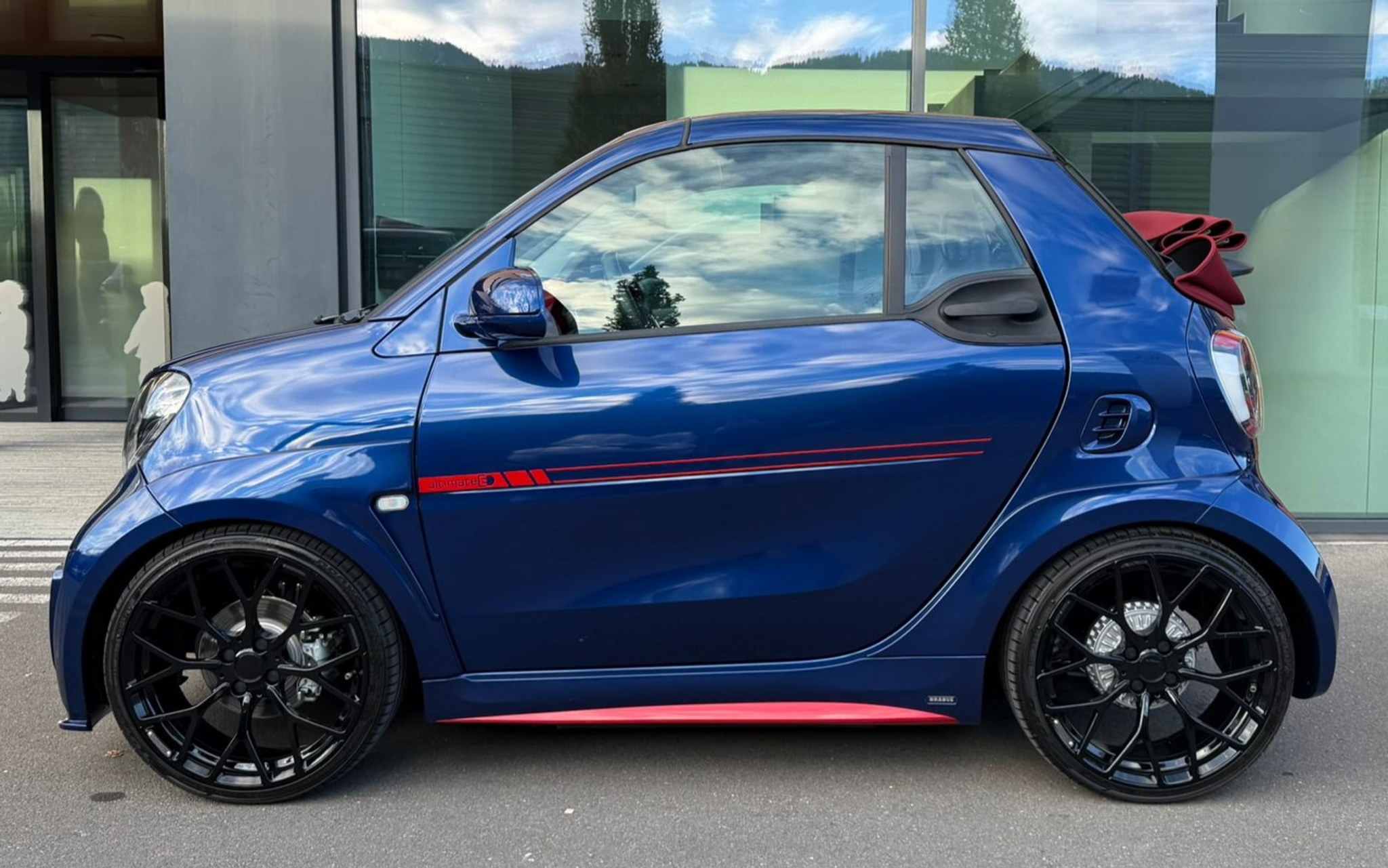 listing desktop thumbnail image 1