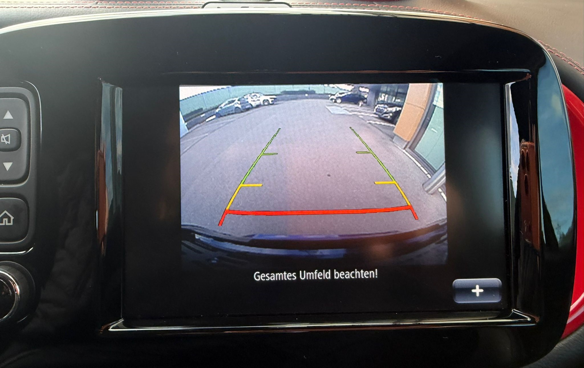 listing desktop thumbnail image 7