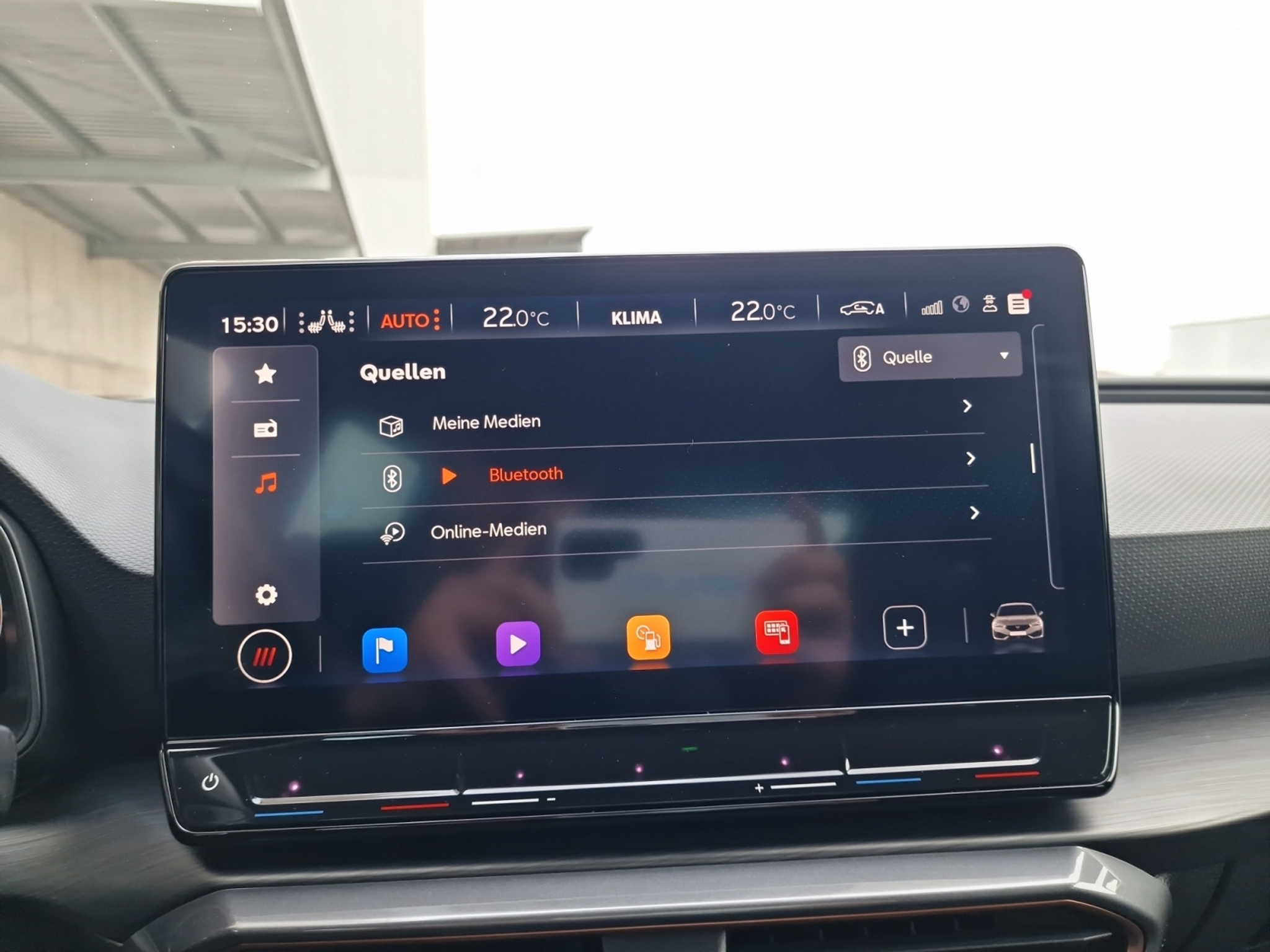 listing desktop thumbnail image 12