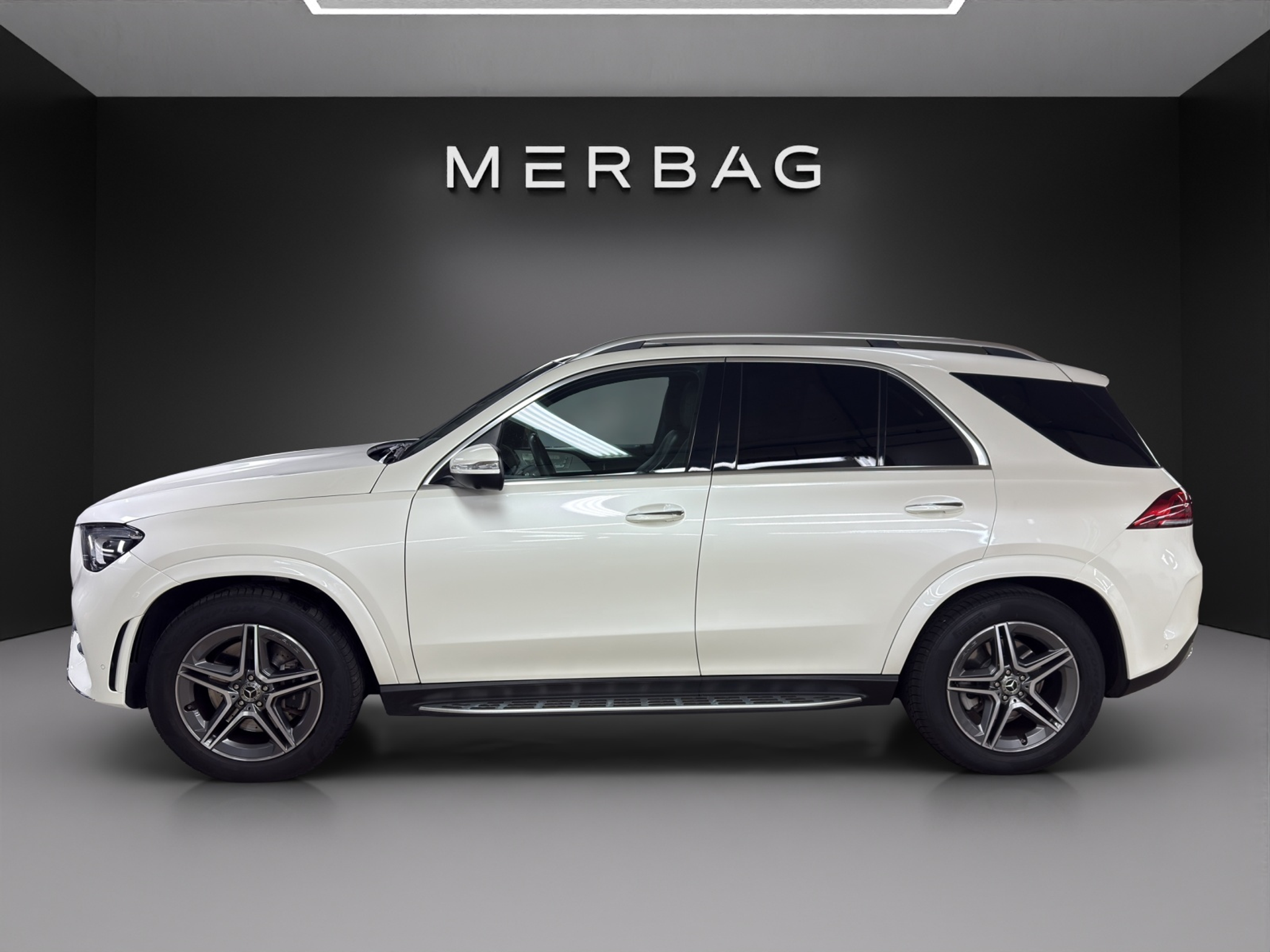 listing desktop thumbnail image 1