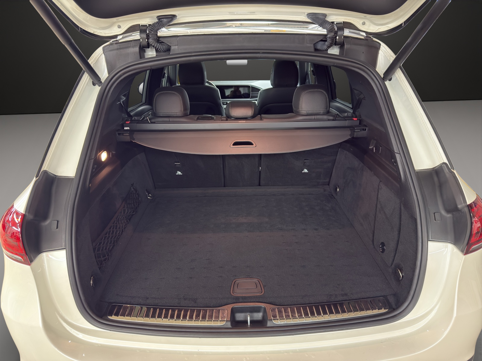 listing desktop thumbnail image 8