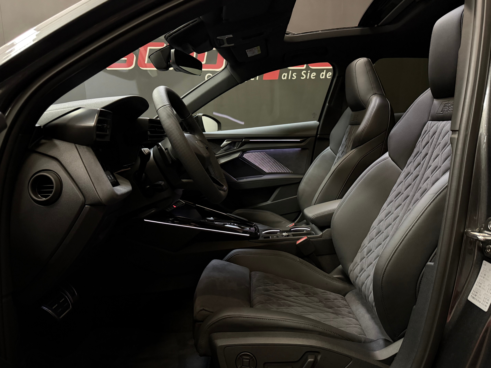 listing desktop thumbnail image 11