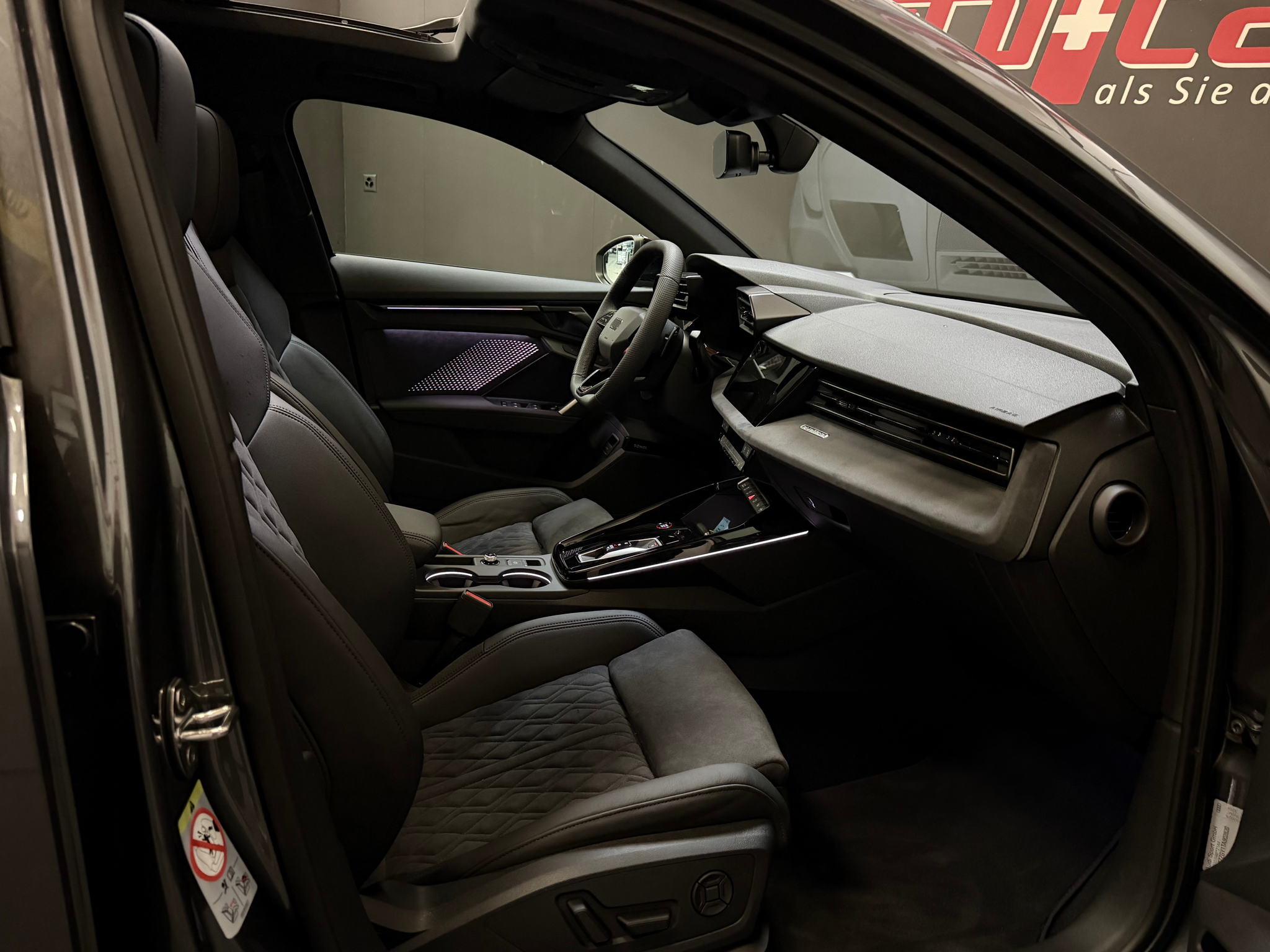 listing desktop thumbnail image 14