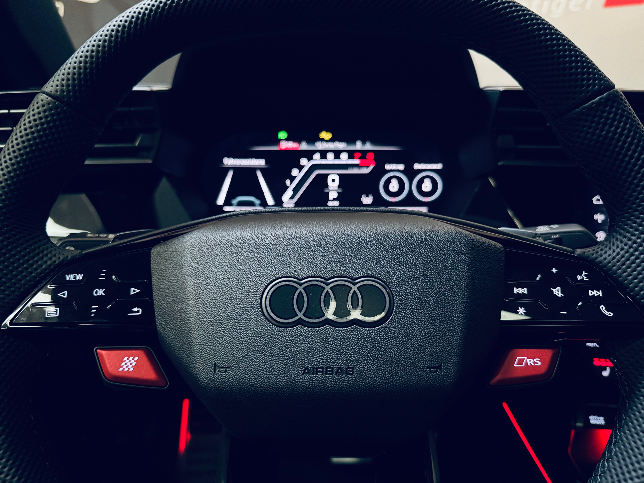 listing desktop thumbnail image 23