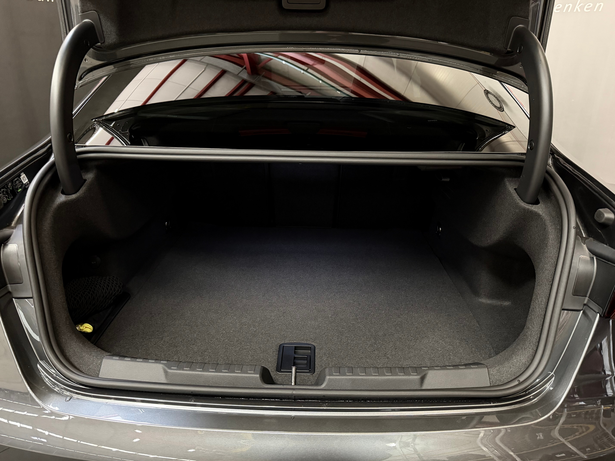 listing desktop thumbnail image 10