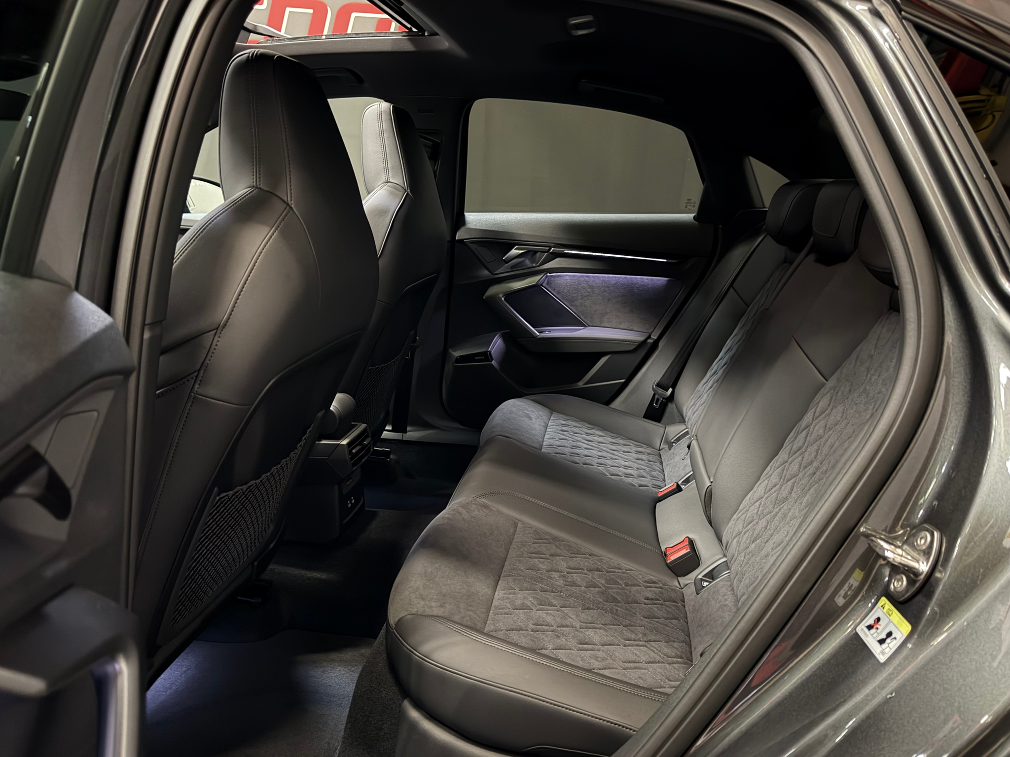 listing desktop thumbnail image 12