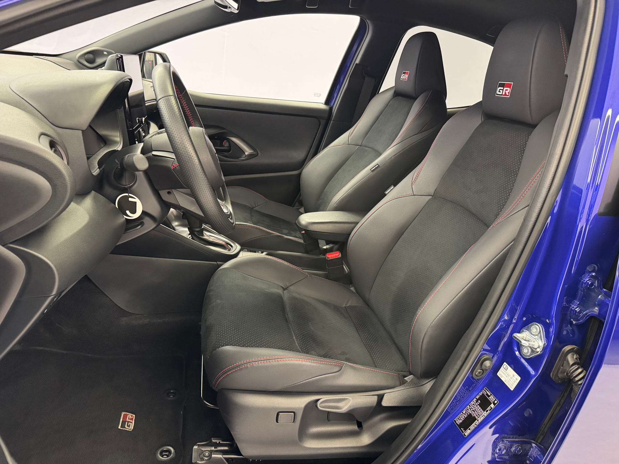 listing desktop thumbnail image 8