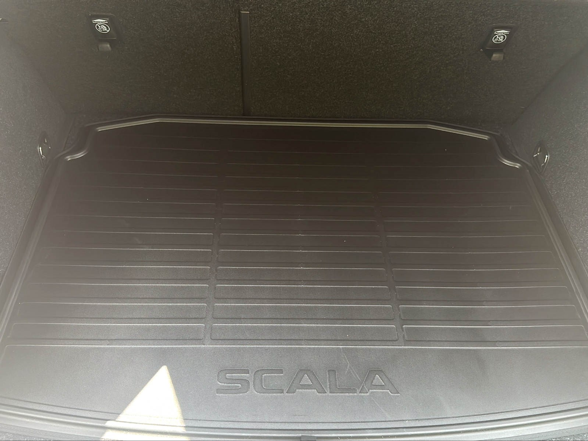 listing desktop thumbnail image 9