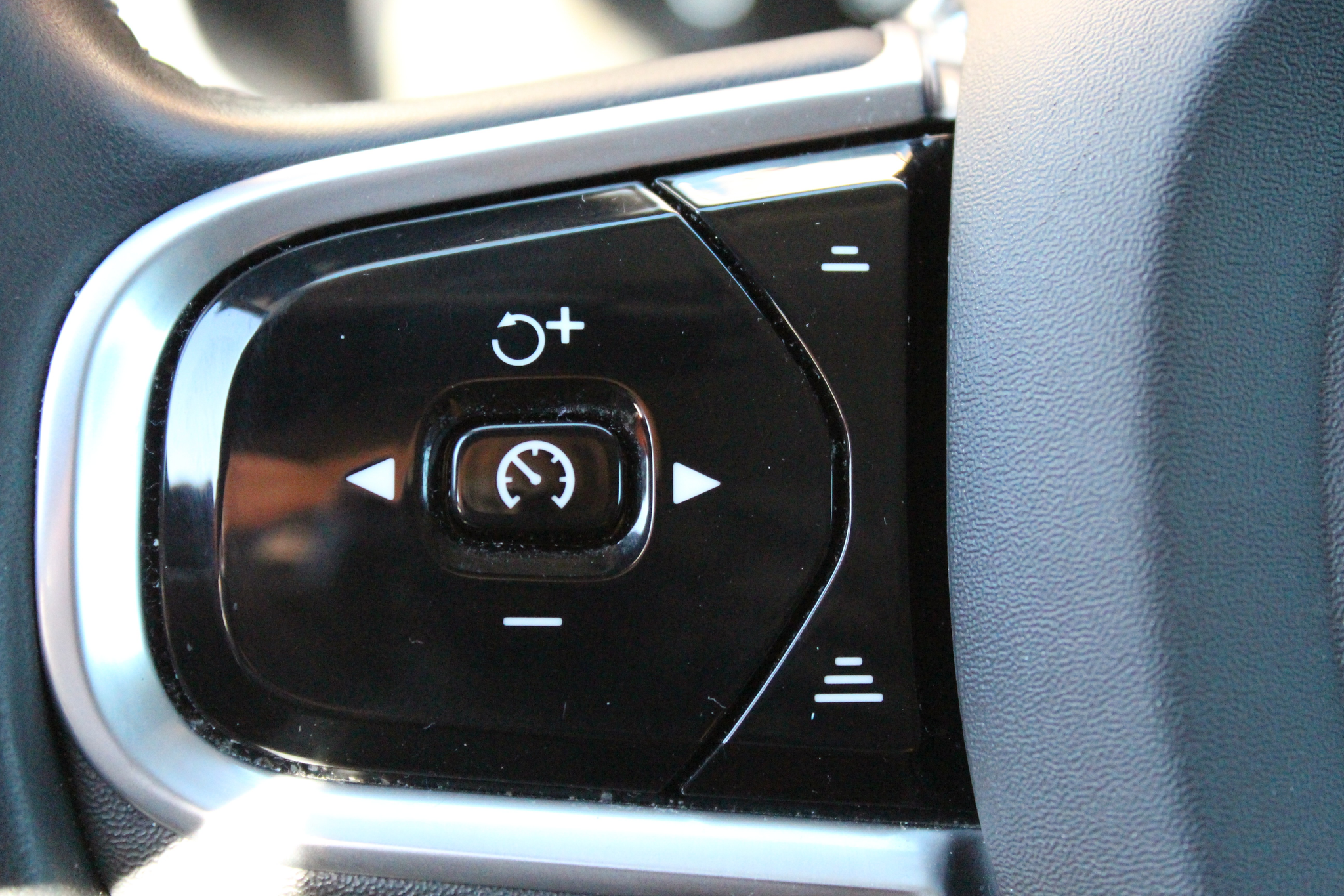 listing desktop thumbnail image 9