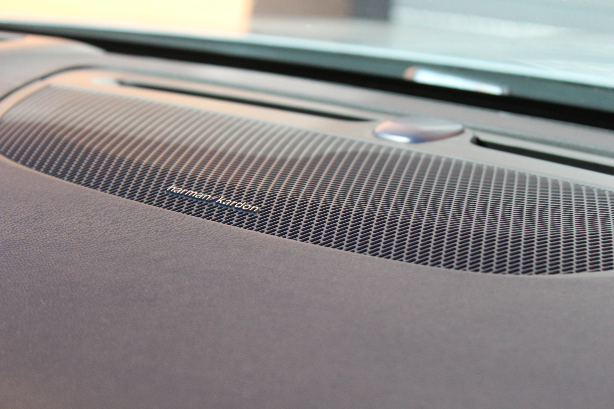 listing desktop thumbnail image 17