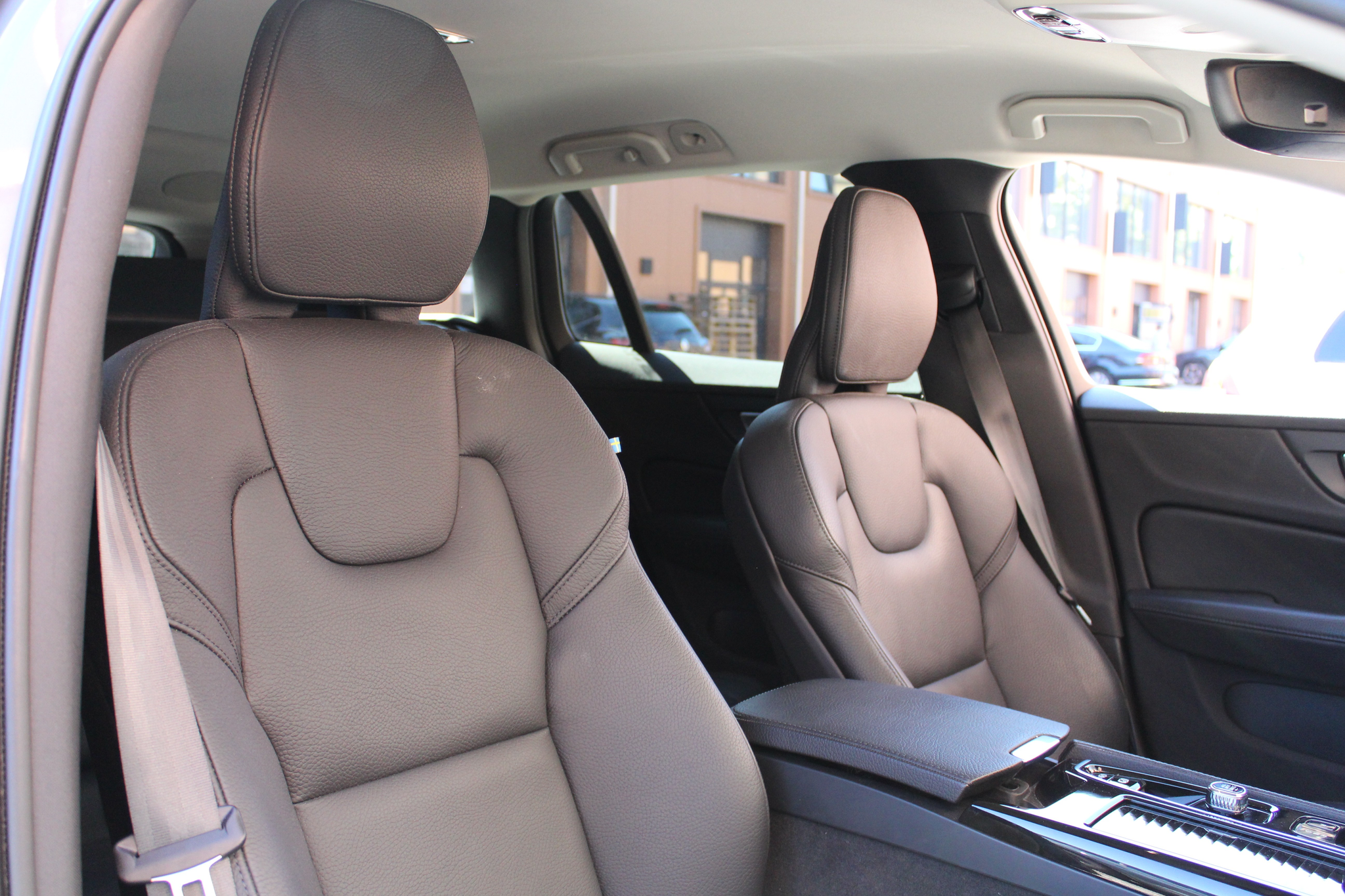 listing desktop thumbnail image 20