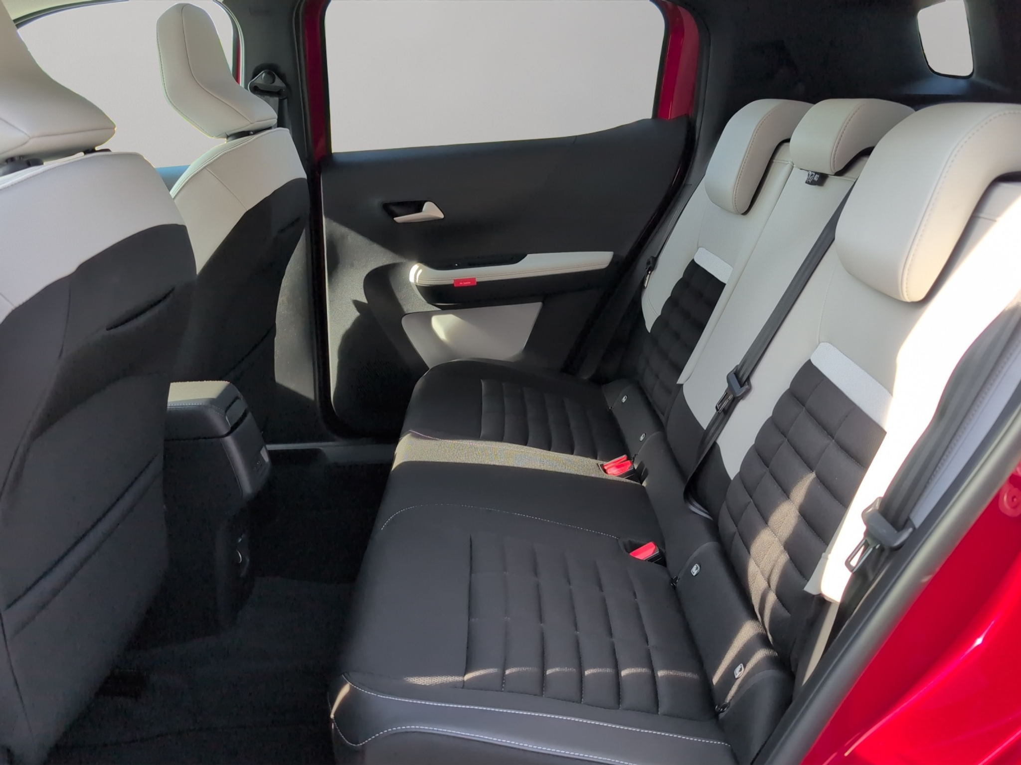 listing desktop thumbnail image 11