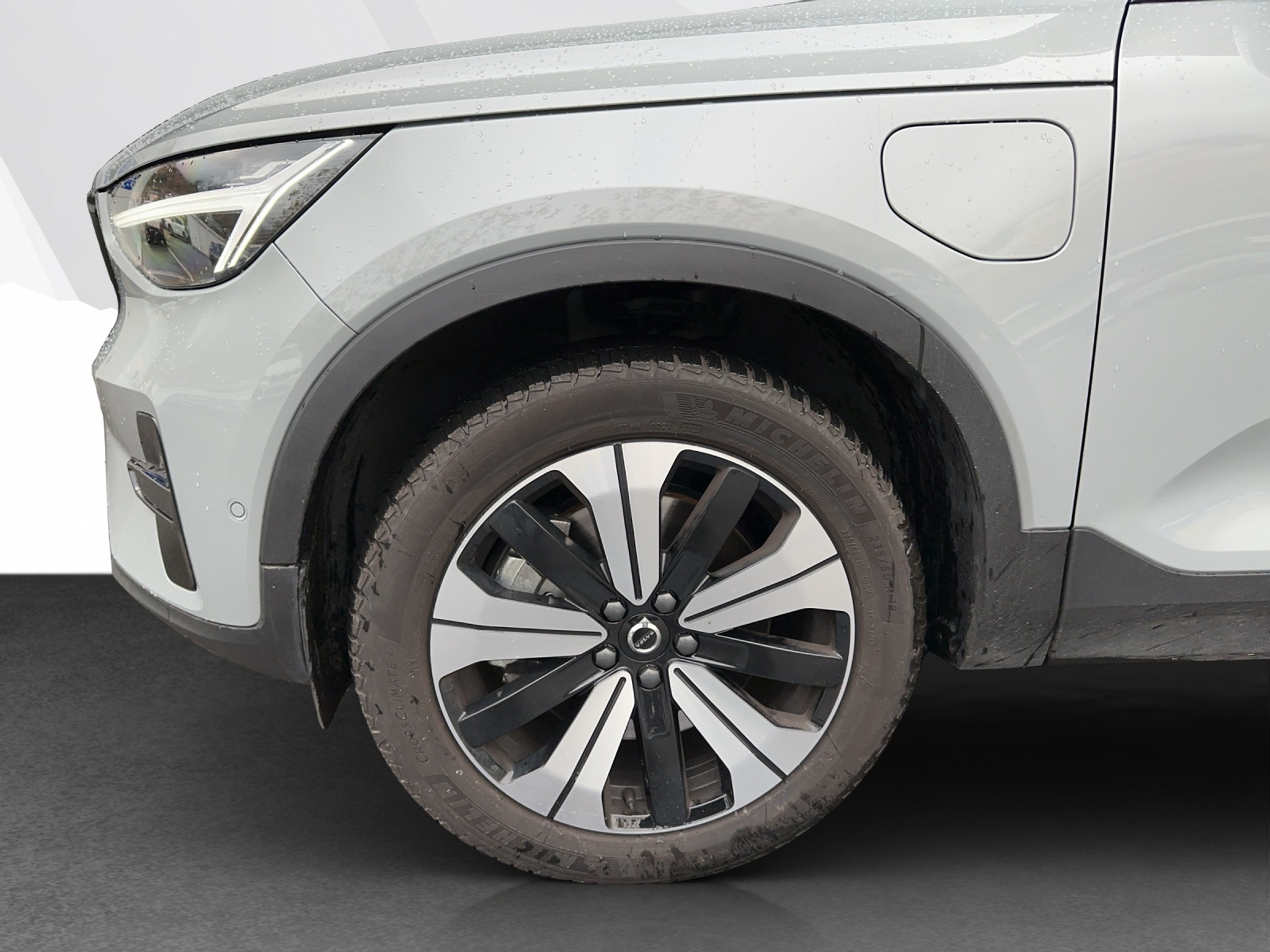 listing desktop thumbnail image 15