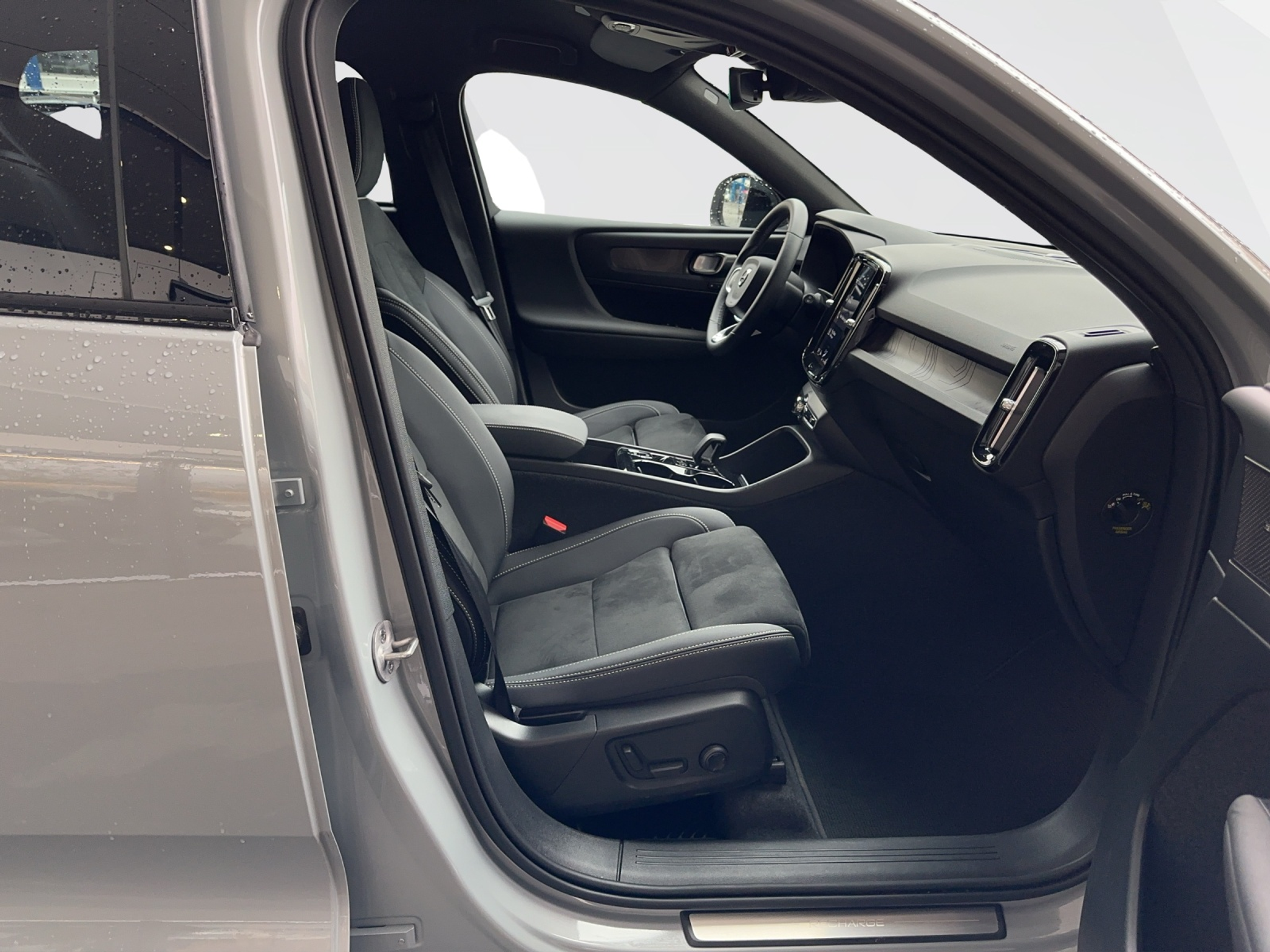 listing desktop thumbnail image 12