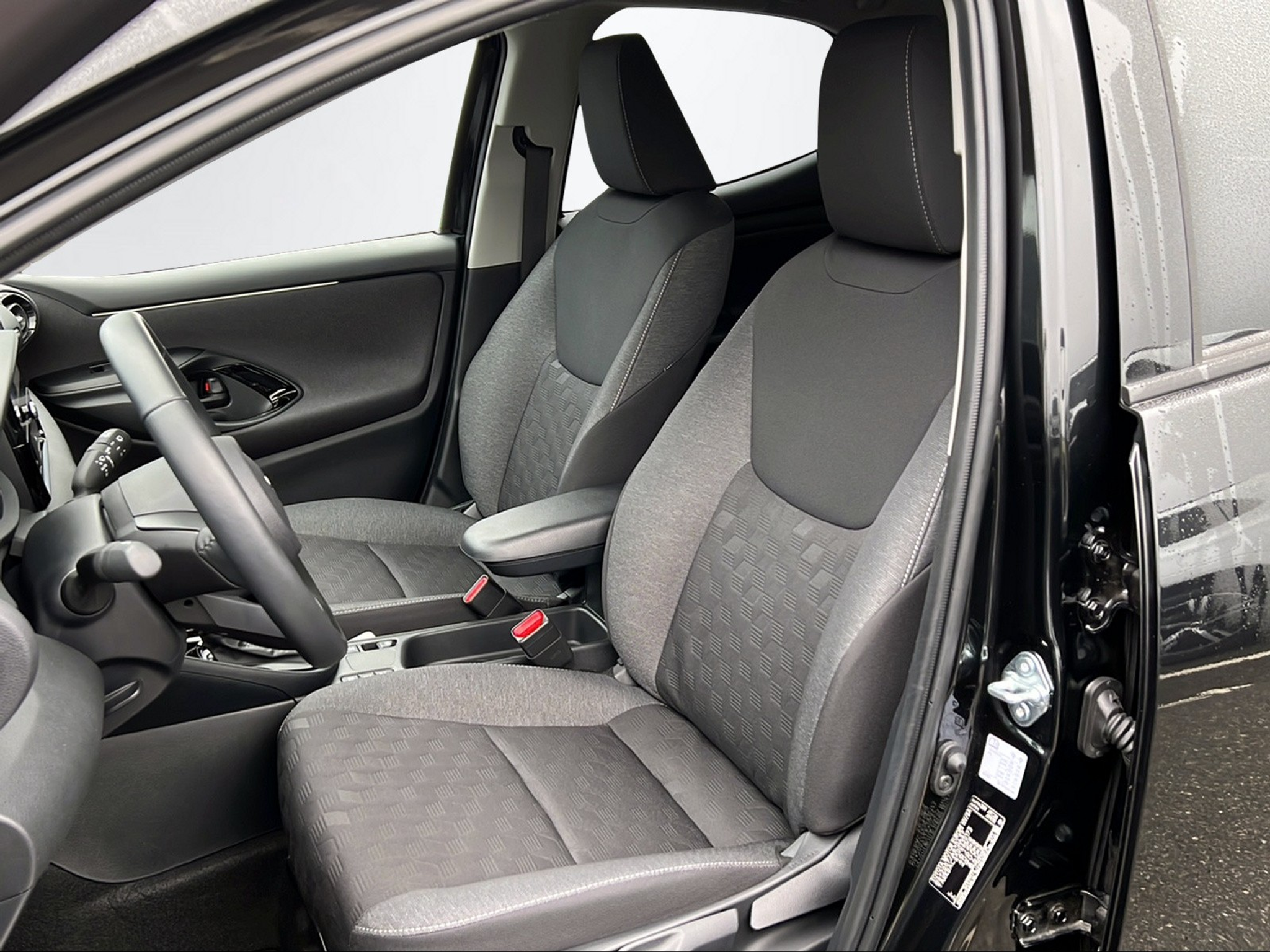 listing desktop thumbnail image 14