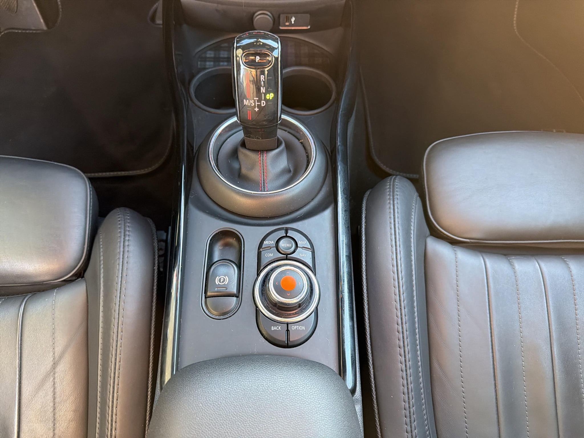 listing desktop thumbnail image 12