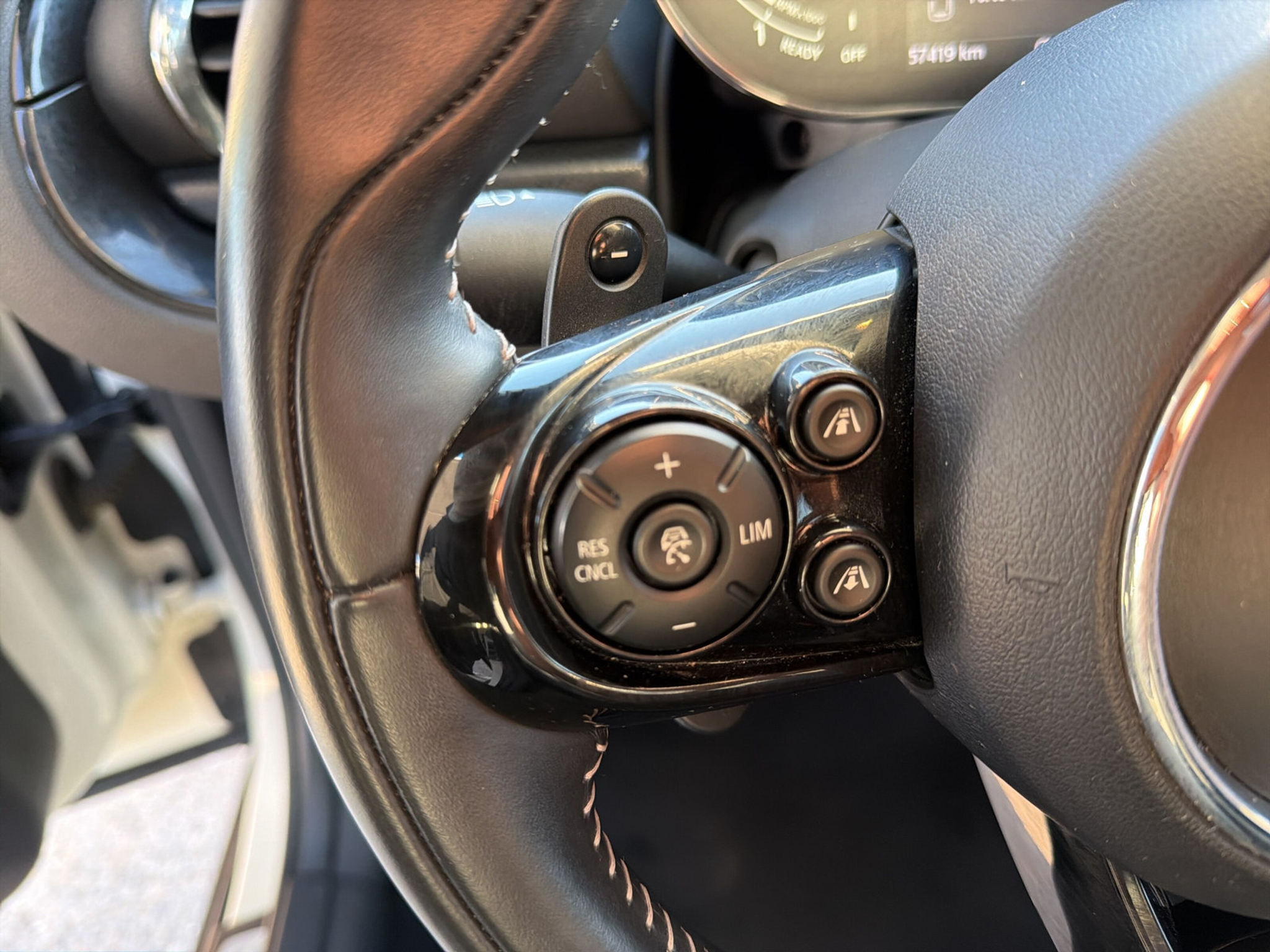 listing desktop thumbnail image 14