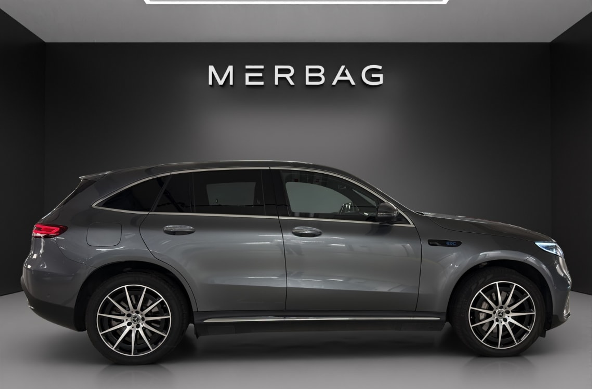 listing desktop thumbnail image 3