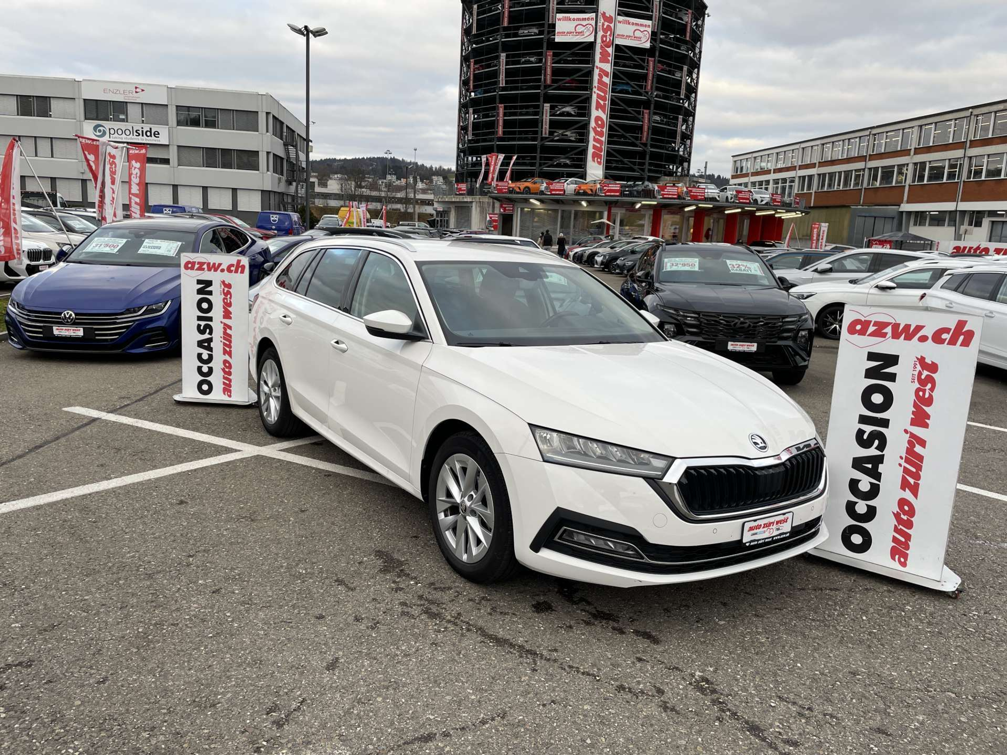 listing desktop thumbnail image 0