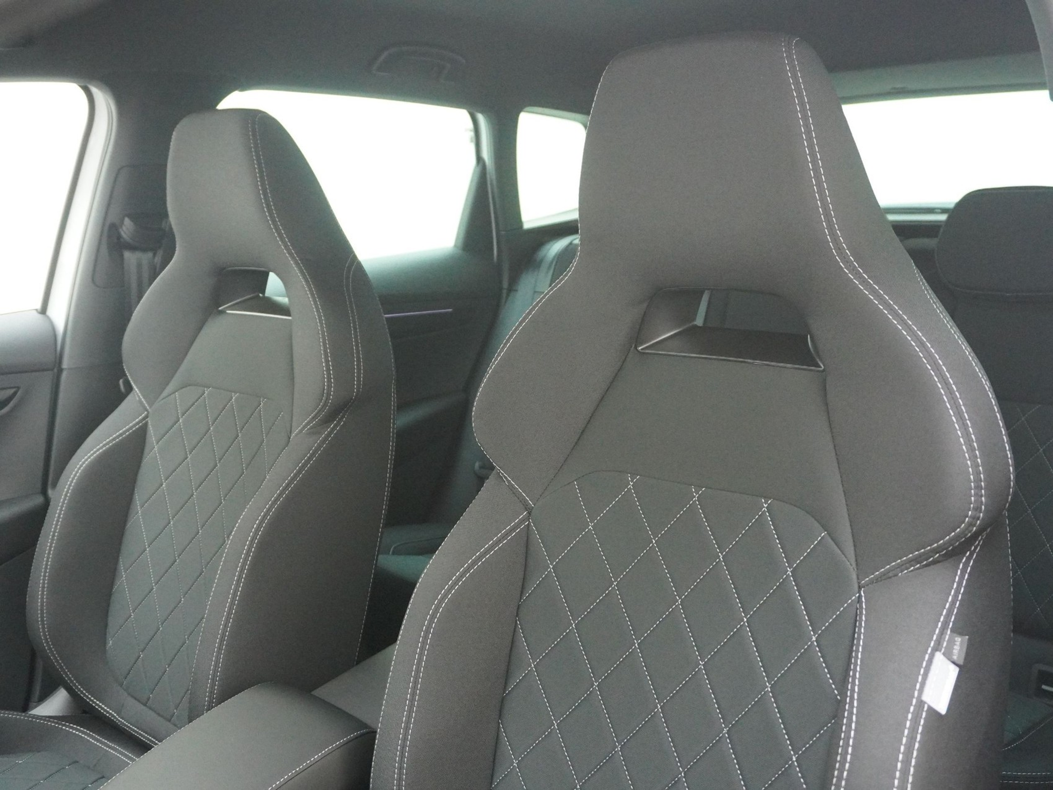 listing desktop thumbnail image 13