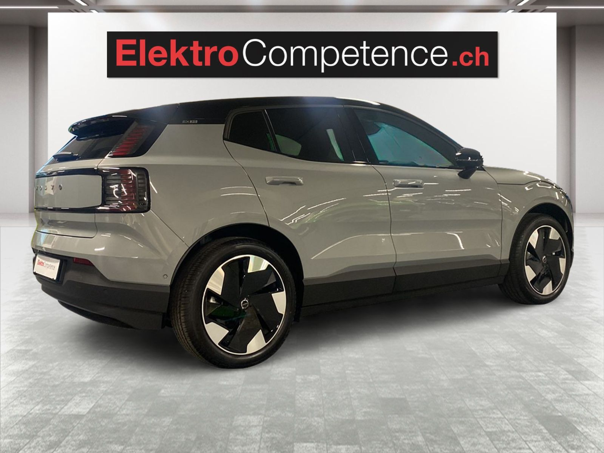 listing desktop thumbnail image 3