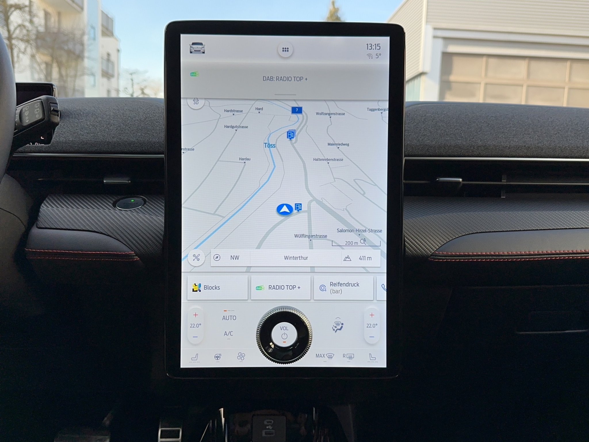 listing desktop thumbnail image 12