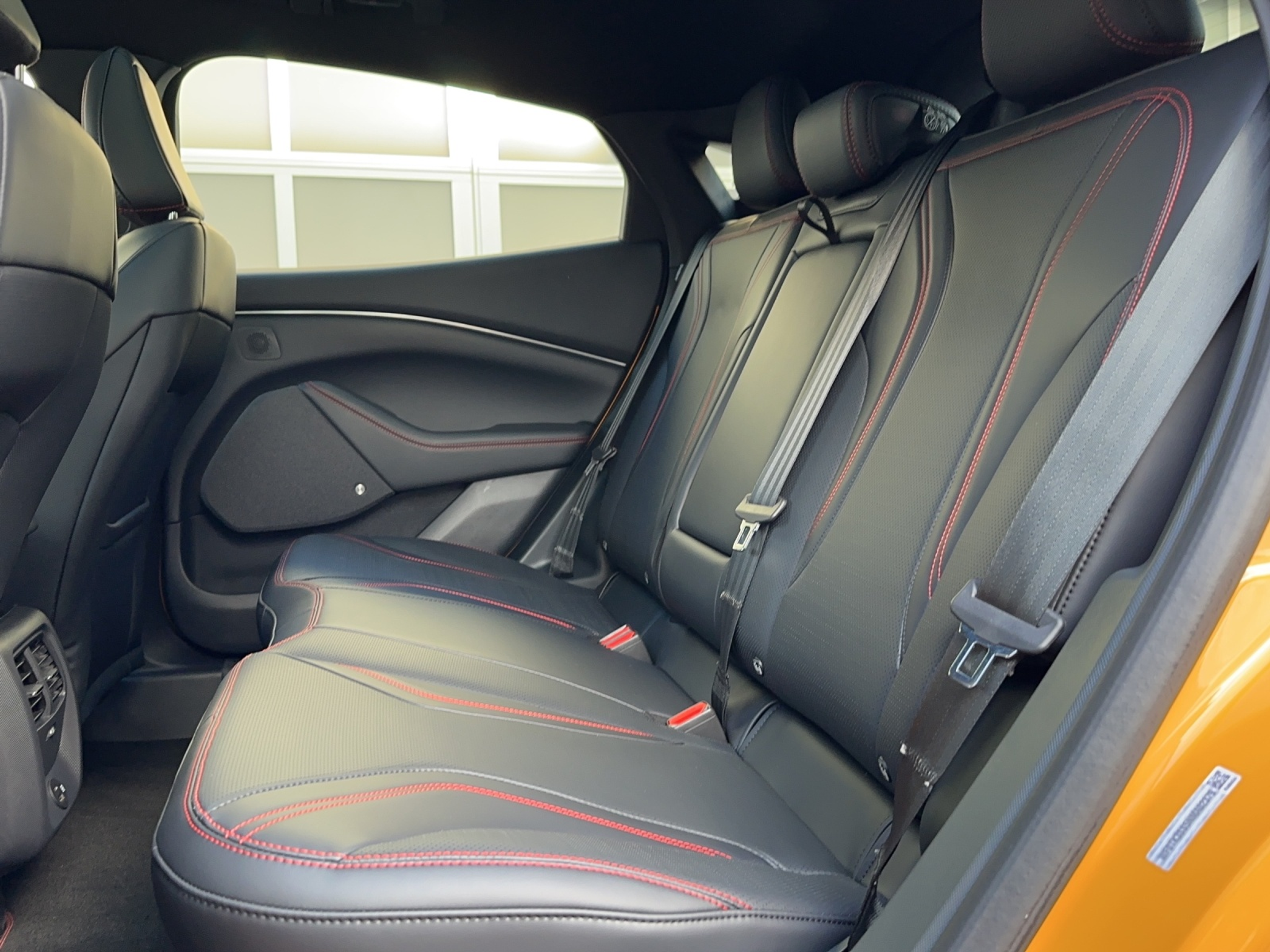 listing desktop thumbnail image 5