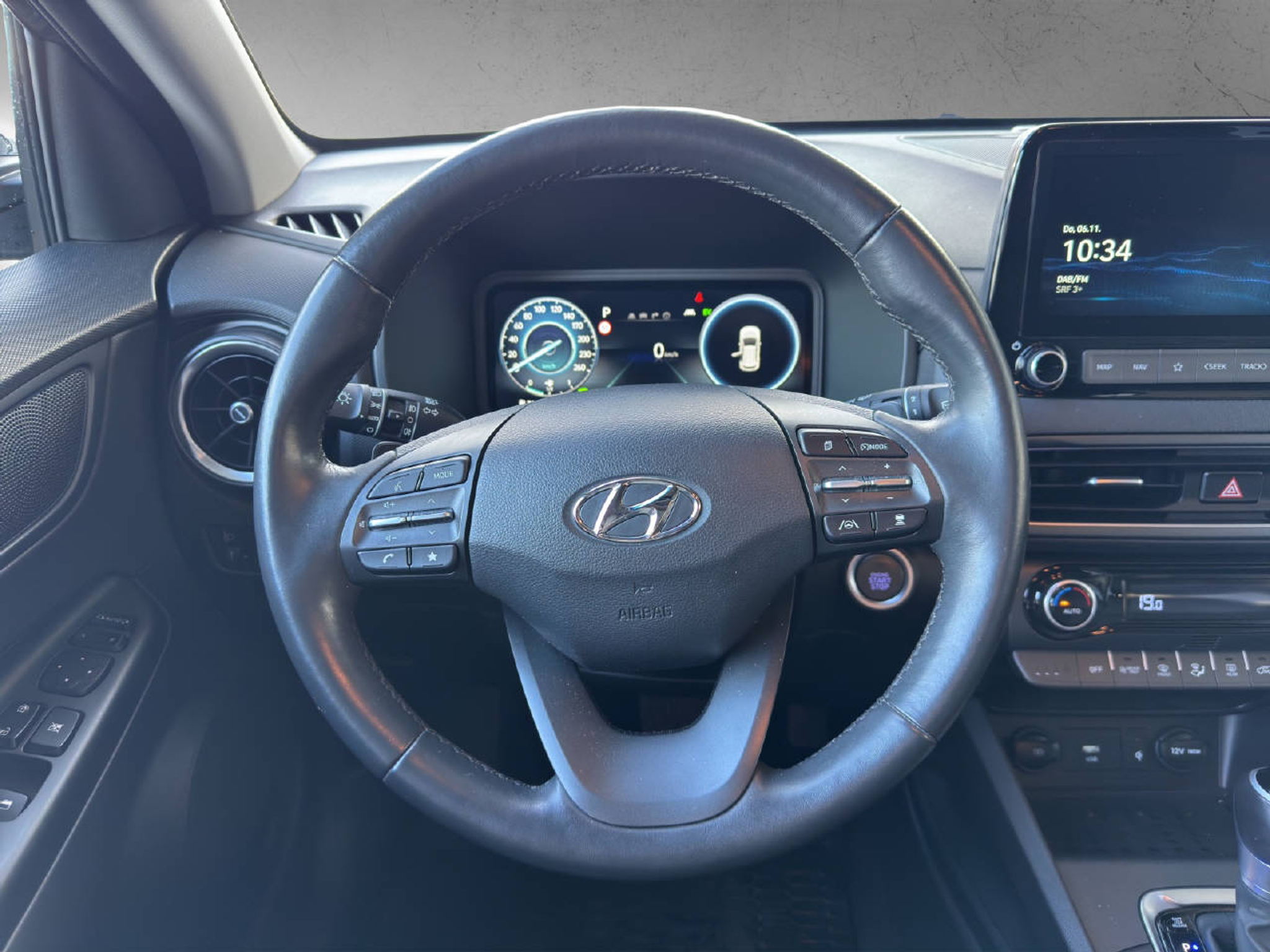 listing desktop thumbnail image 9