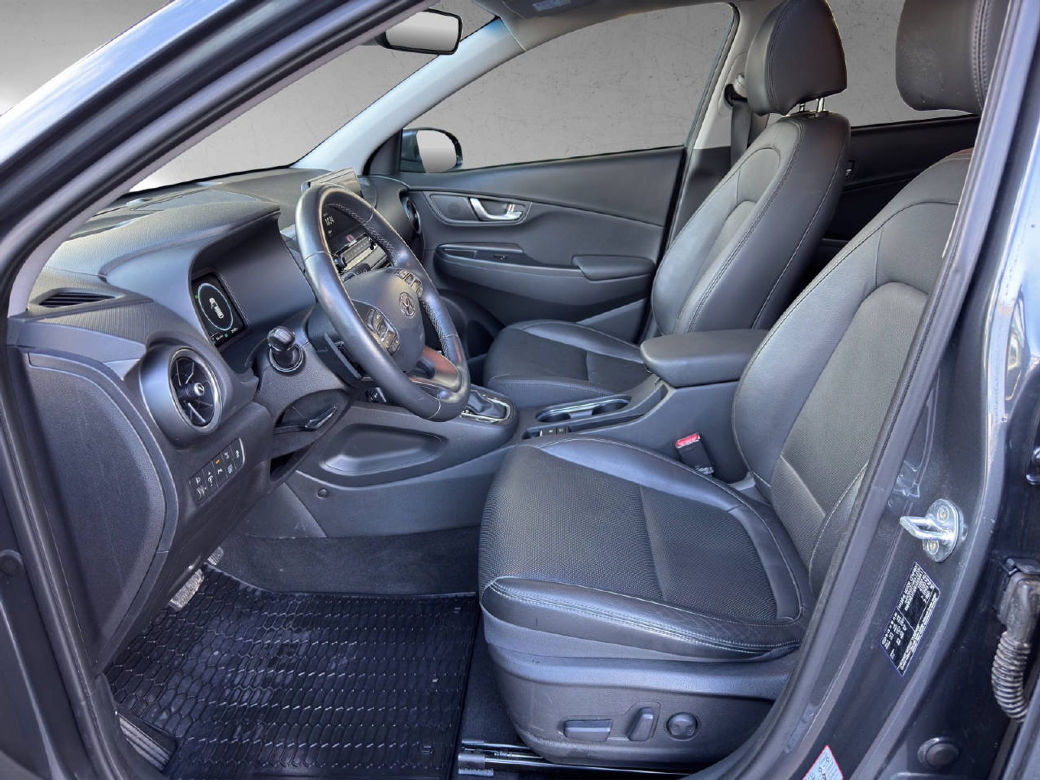 listing desktop thumbnail image 6