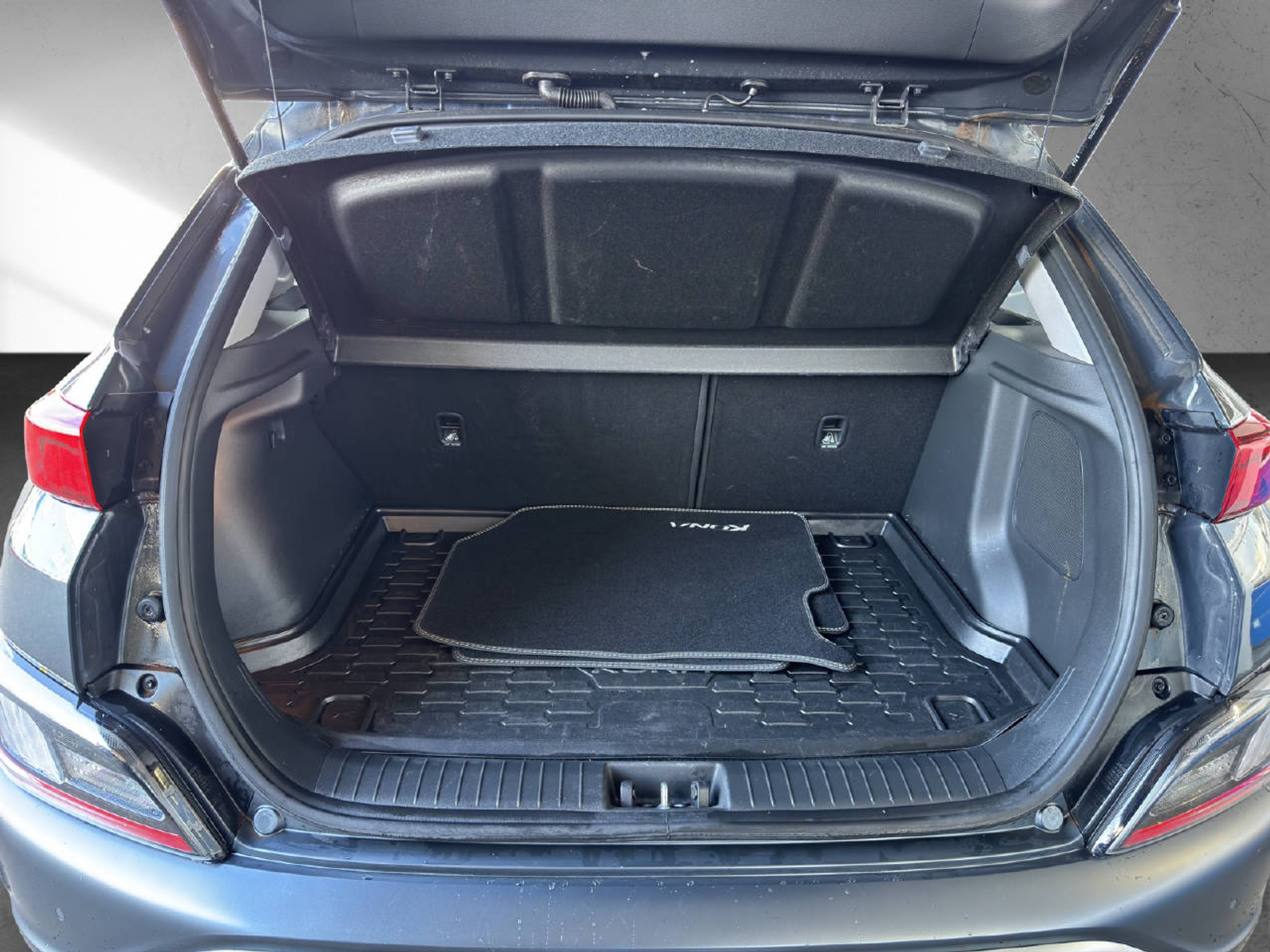 listing desktop thumbnail image 14