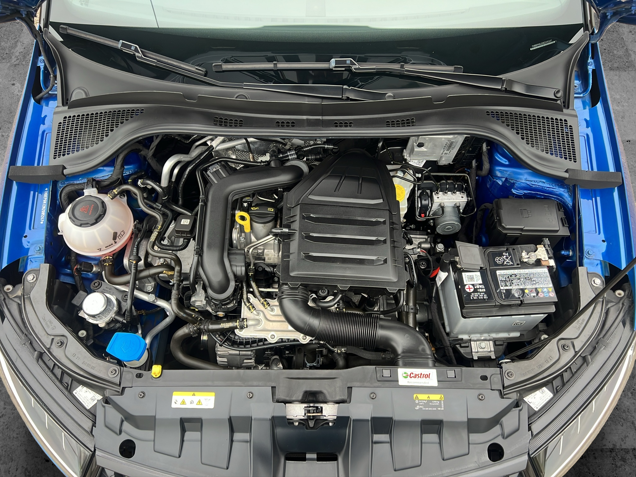 listing desktop thumbnail image 12