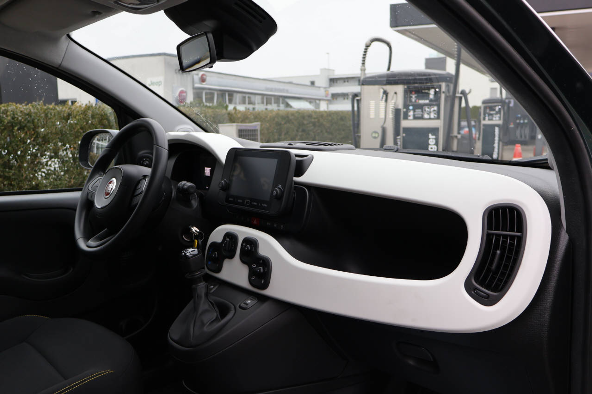 listing desktop thumbnail image 14