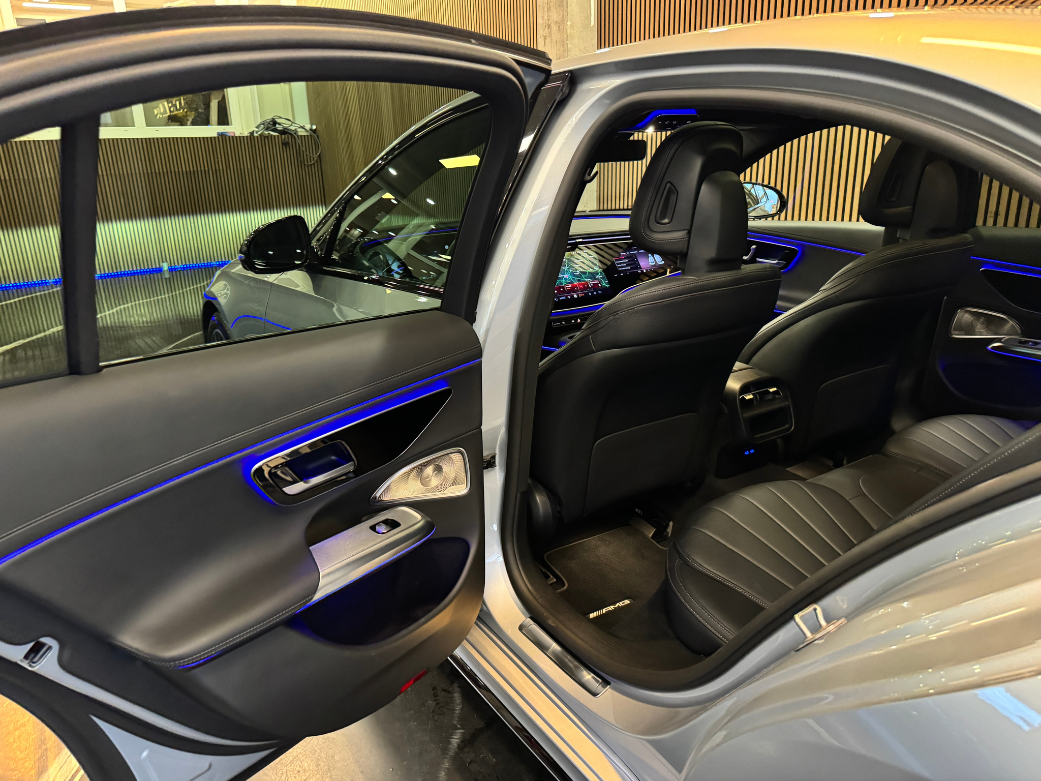 listing desktop thumbnail image 28