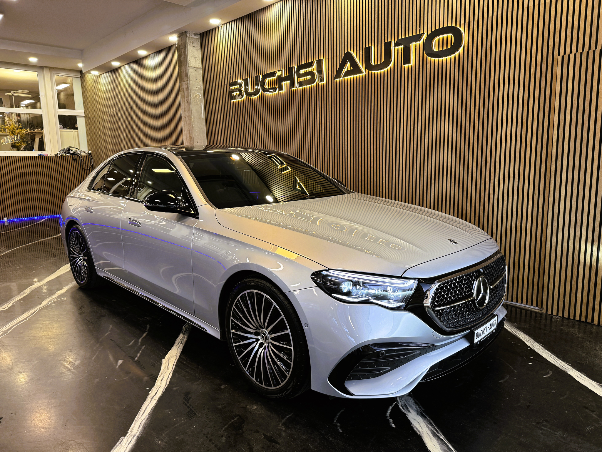 listing desktop thumbnail image 0