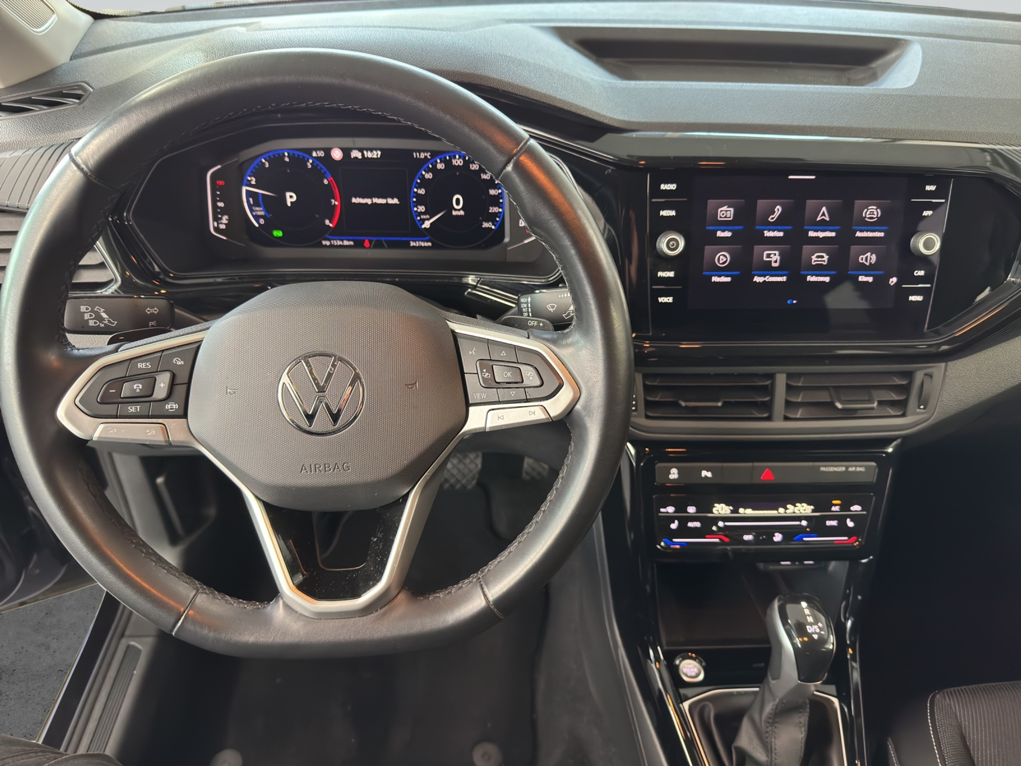 listing desktop thumbnail image 8