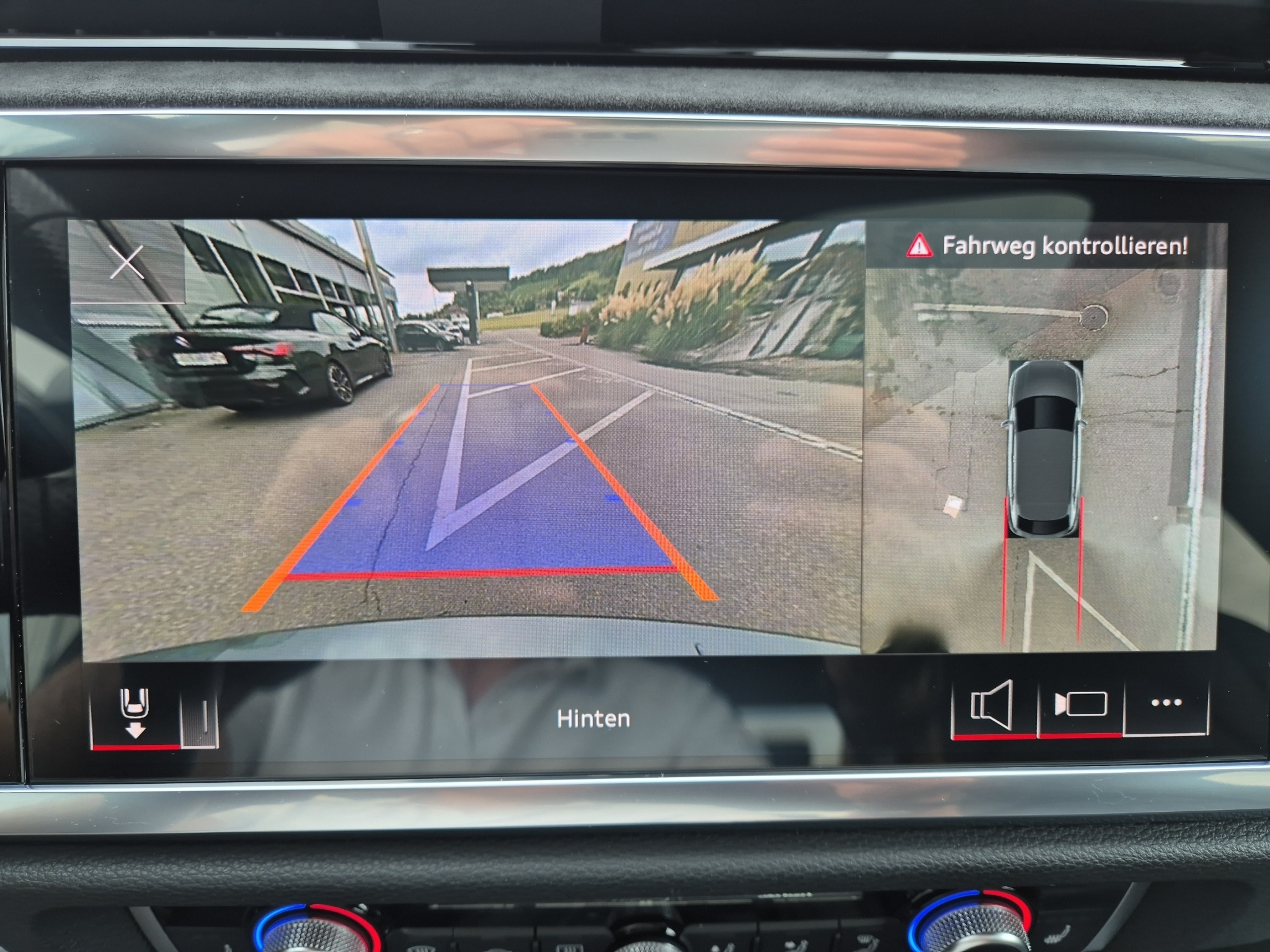 listing desktop thumbnail image 17